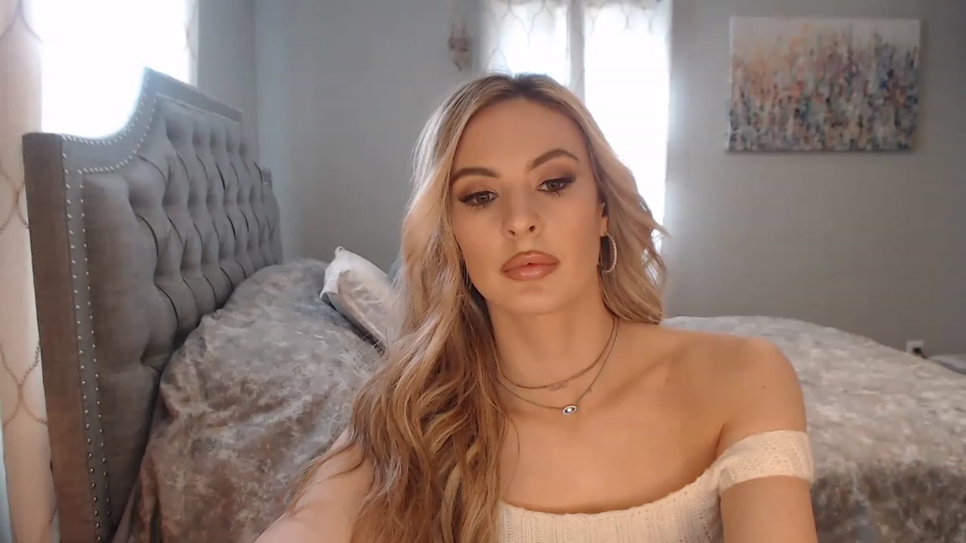 Gallery image thumbnail from JaydaKnight's myfreecams stream on, 12/05/2022, 17:22 image 3 of 20
