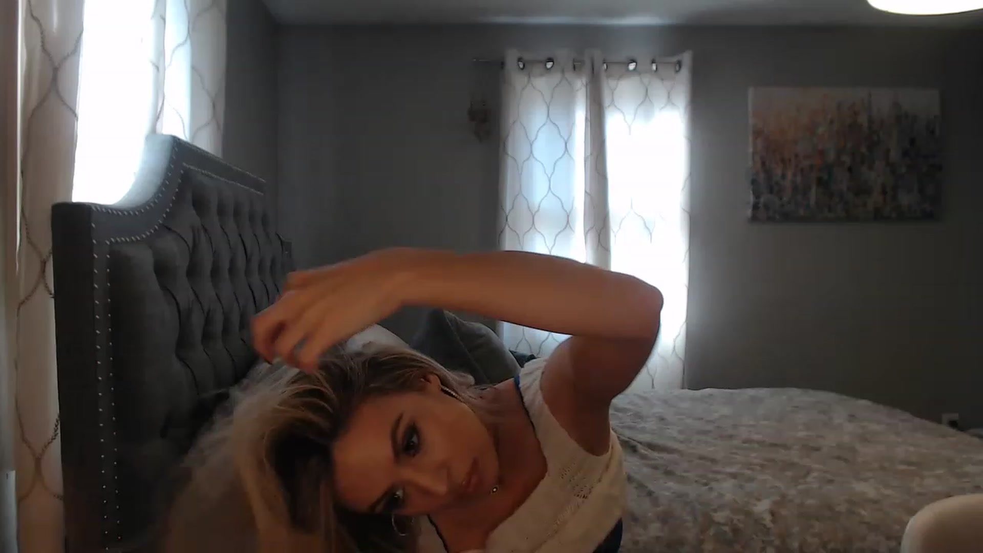 Gallery image thumbnail from JaydaKnight's myfreecams stream on, 12/05/2022, 18:21 image 5 of 20