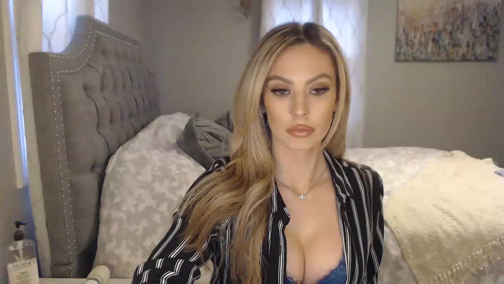 Gallery image thumbnail from JaydaKnight's myfreecams stream on, 01/03/2023, 18:08 image 11 of 20