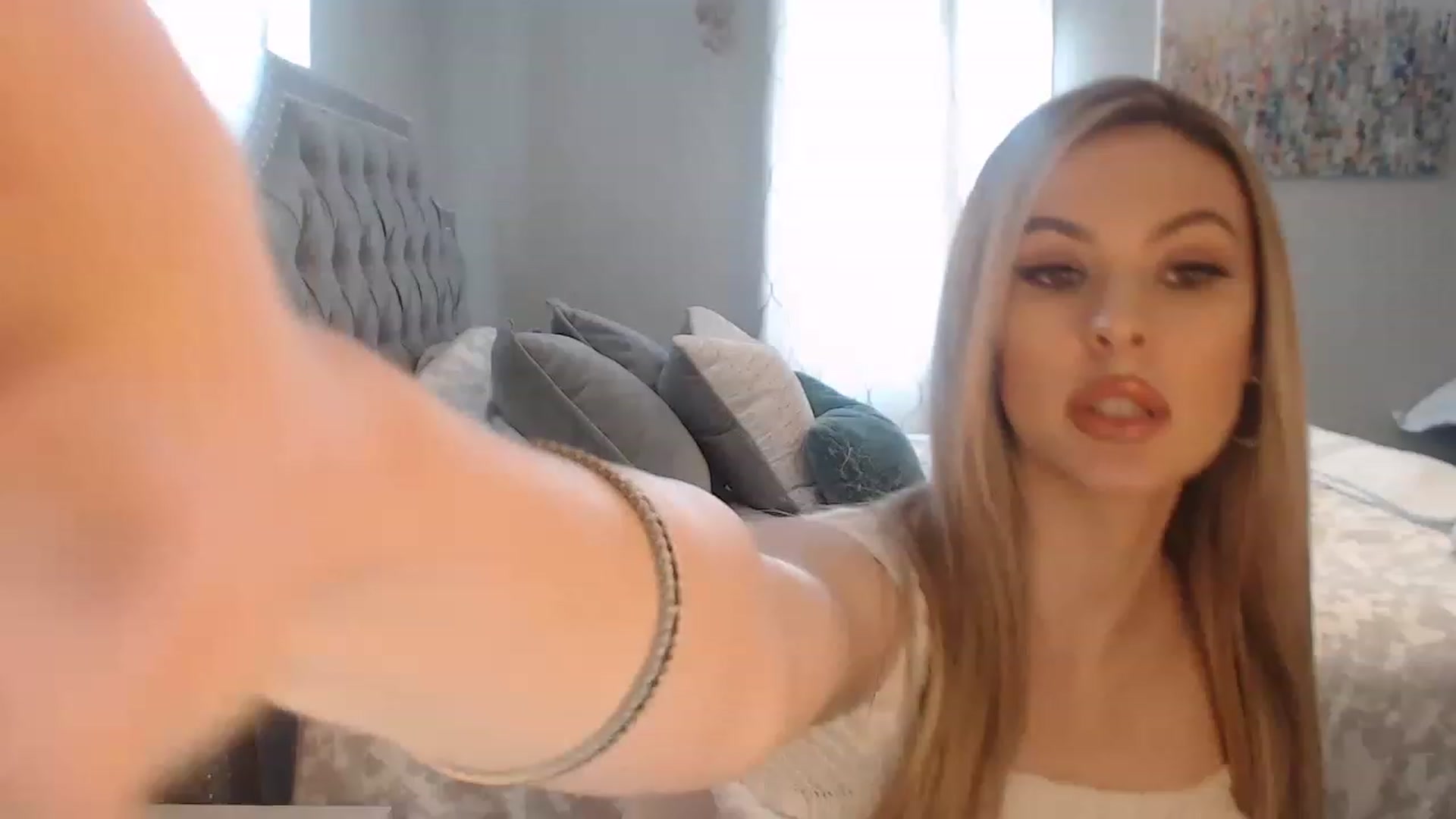 Gallery image thumbnail from JaydaKnight's myfreecams stream on, 01/17/2023, 18:05 image 19 of 20