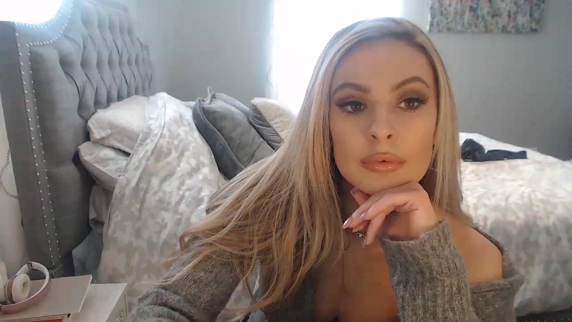 Gallery image thumbnail from JaydaKnight's myfreecams stream on, 01/27/2023, 18:01 image 10 of 20