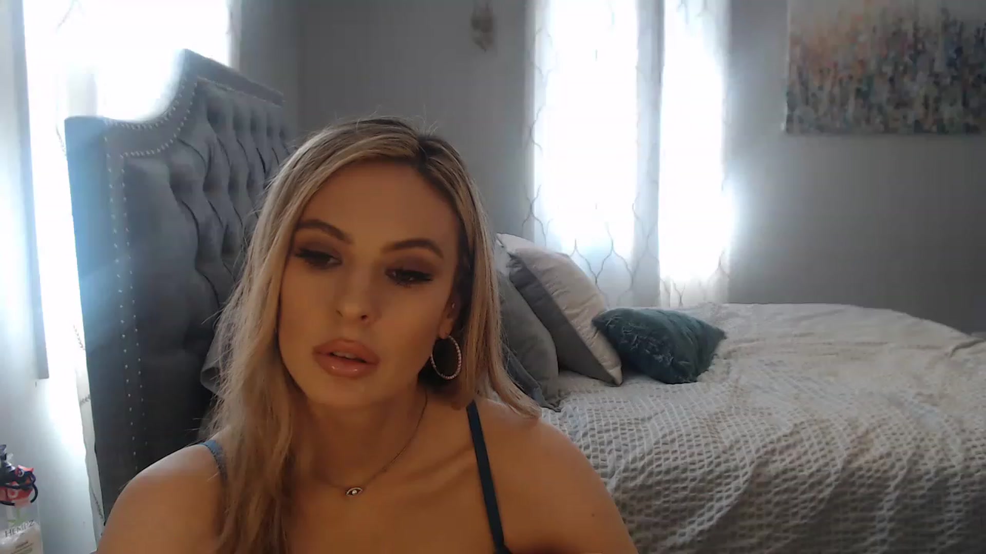 Gallery image thumbnail from JaydaKnight's myfreecams stream on, 02/03/2023, 17:17 image 13 of 20