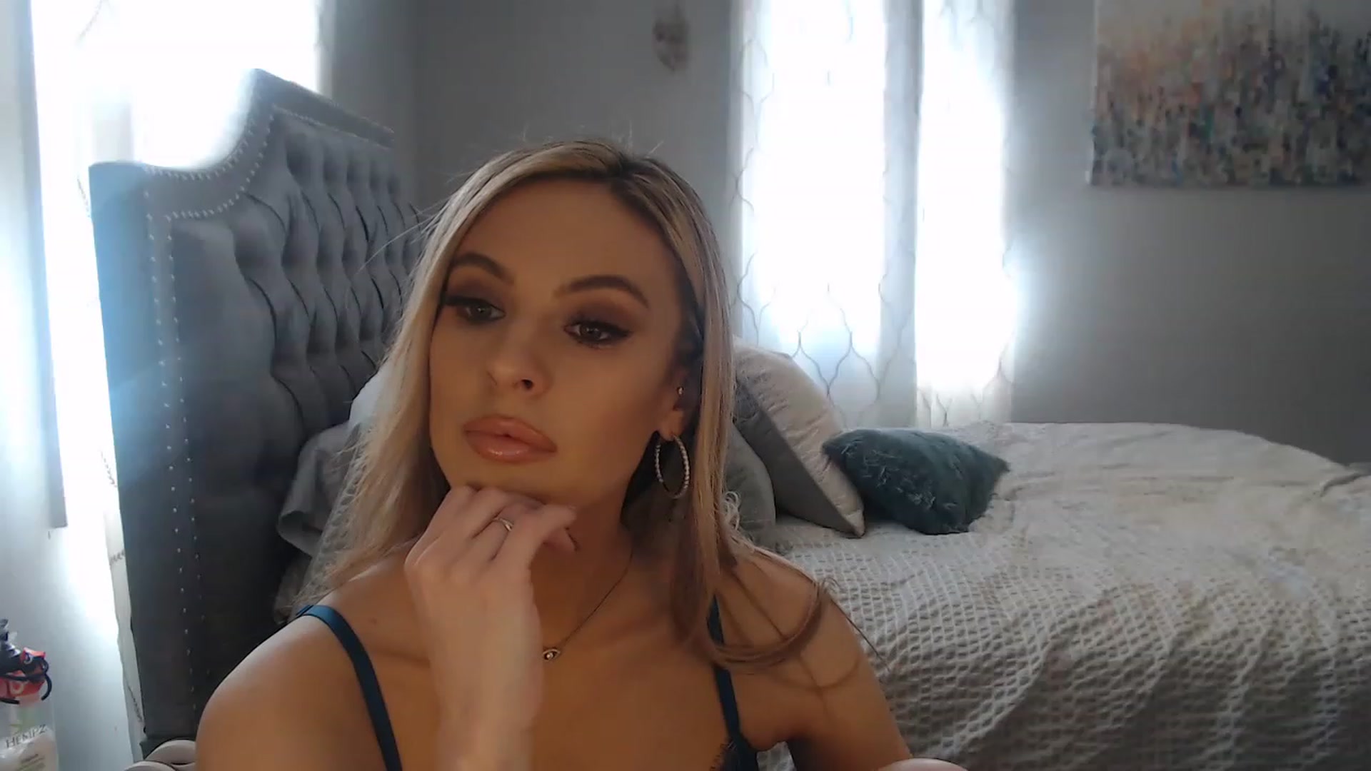 Gallery image thumbnail from JaydaKnight's myfreecams stream on, 02/03/2023, 17:17 image 10 of 20