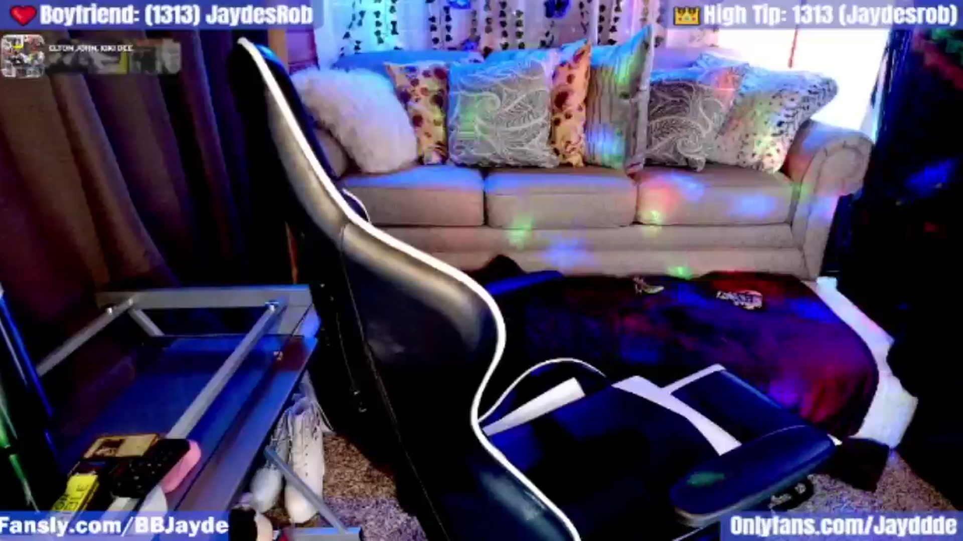 Gallery image thumbnail from Jayde's myfreecams stream on, 05/20/2024, 22:03 image 18 of 20