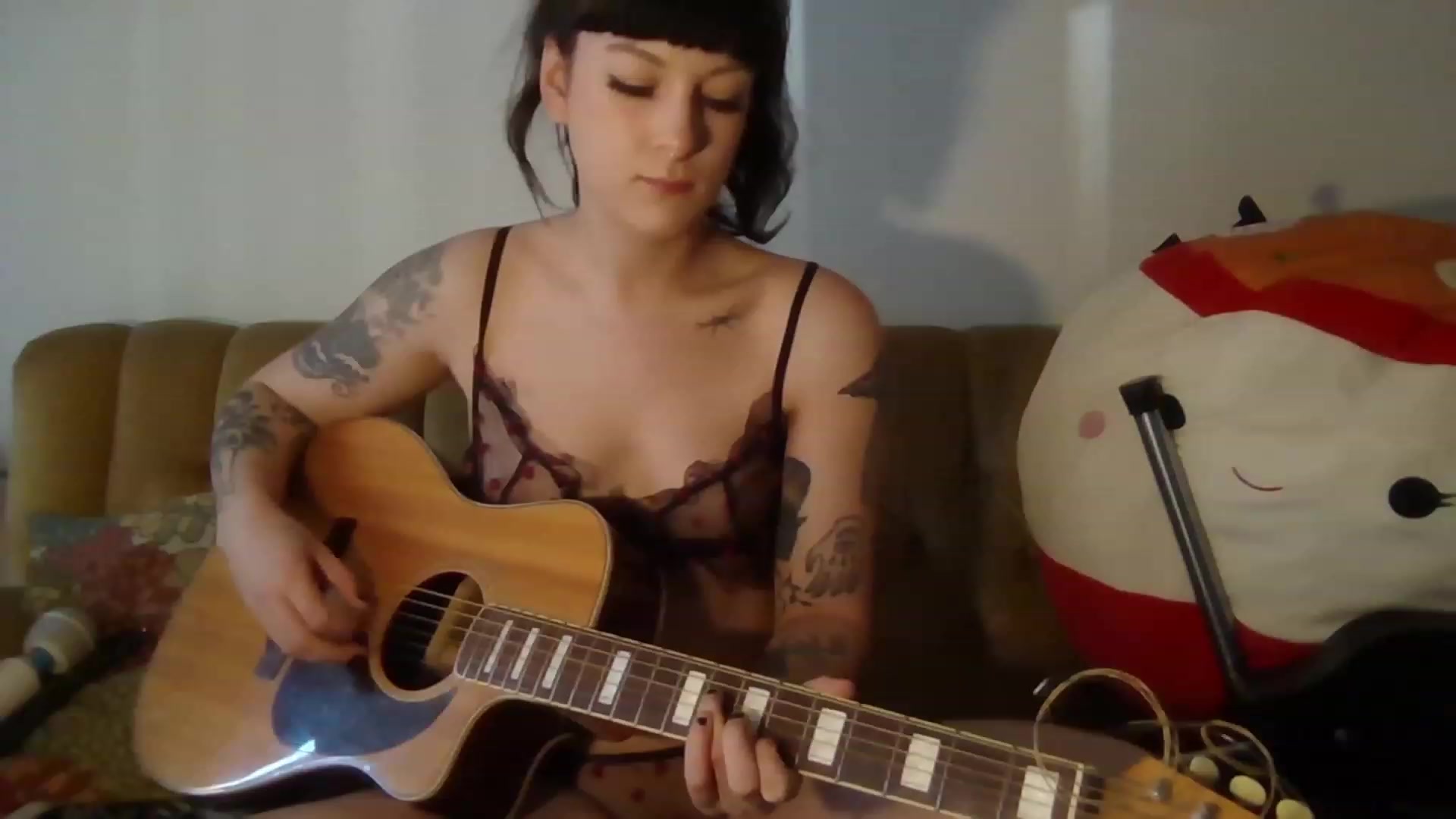 Gallery image thumbnail from JaydeGreen's myfreecams stream on, 12/01/2022, 21:57 image 18 of 20