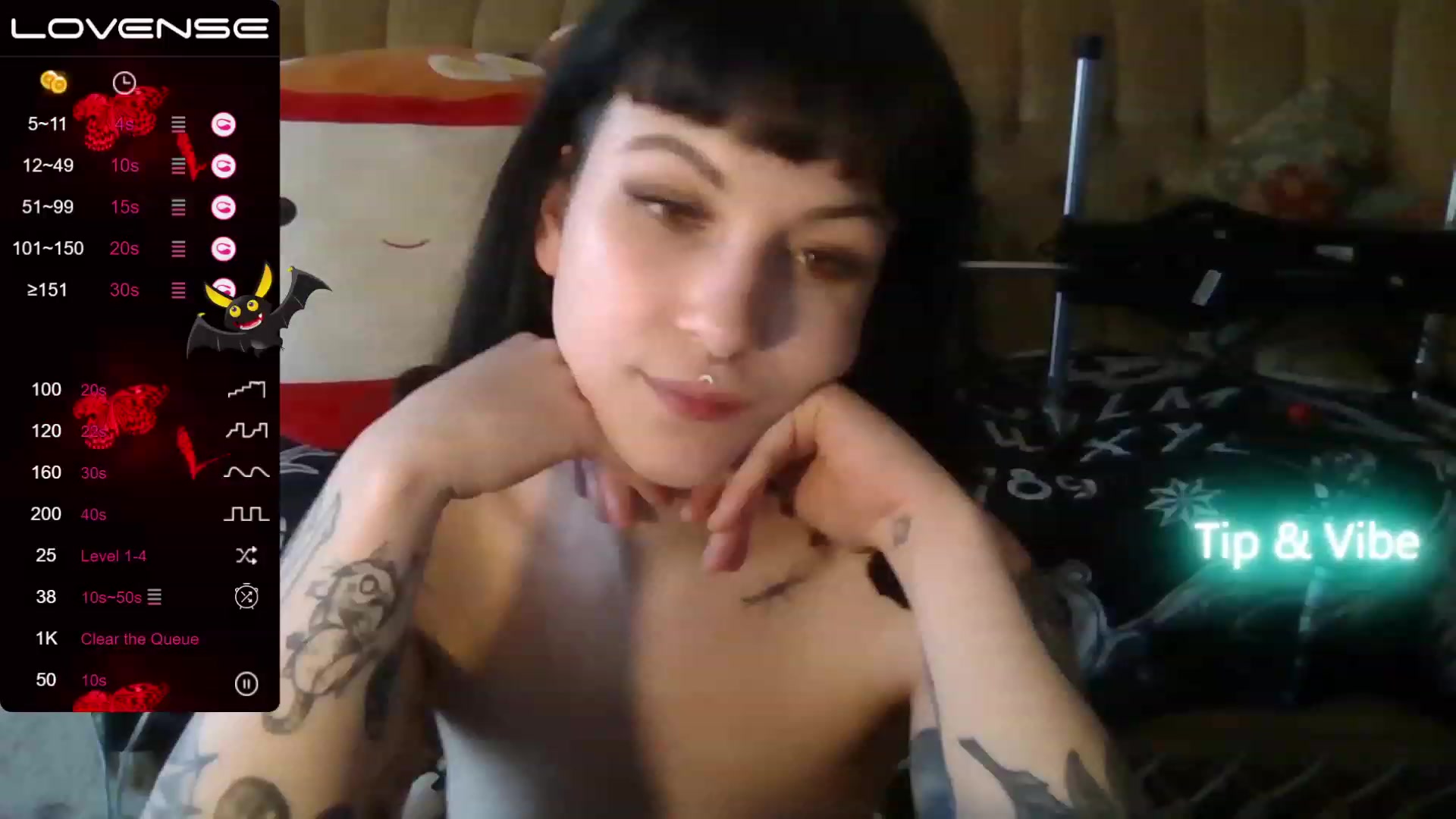 Gallery image thumbnail from JaydeGreen's myfreecams stream on, 05/18/2023, 23:49 image 11 of 20