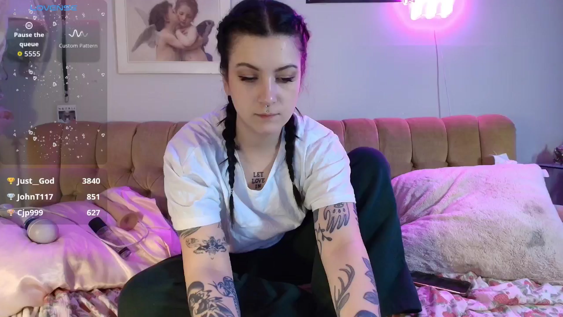 Gallery image thumbnail from JaydeGreen's myfreecams stream on, 01/02/2026, 09:43 image 18 of 20
