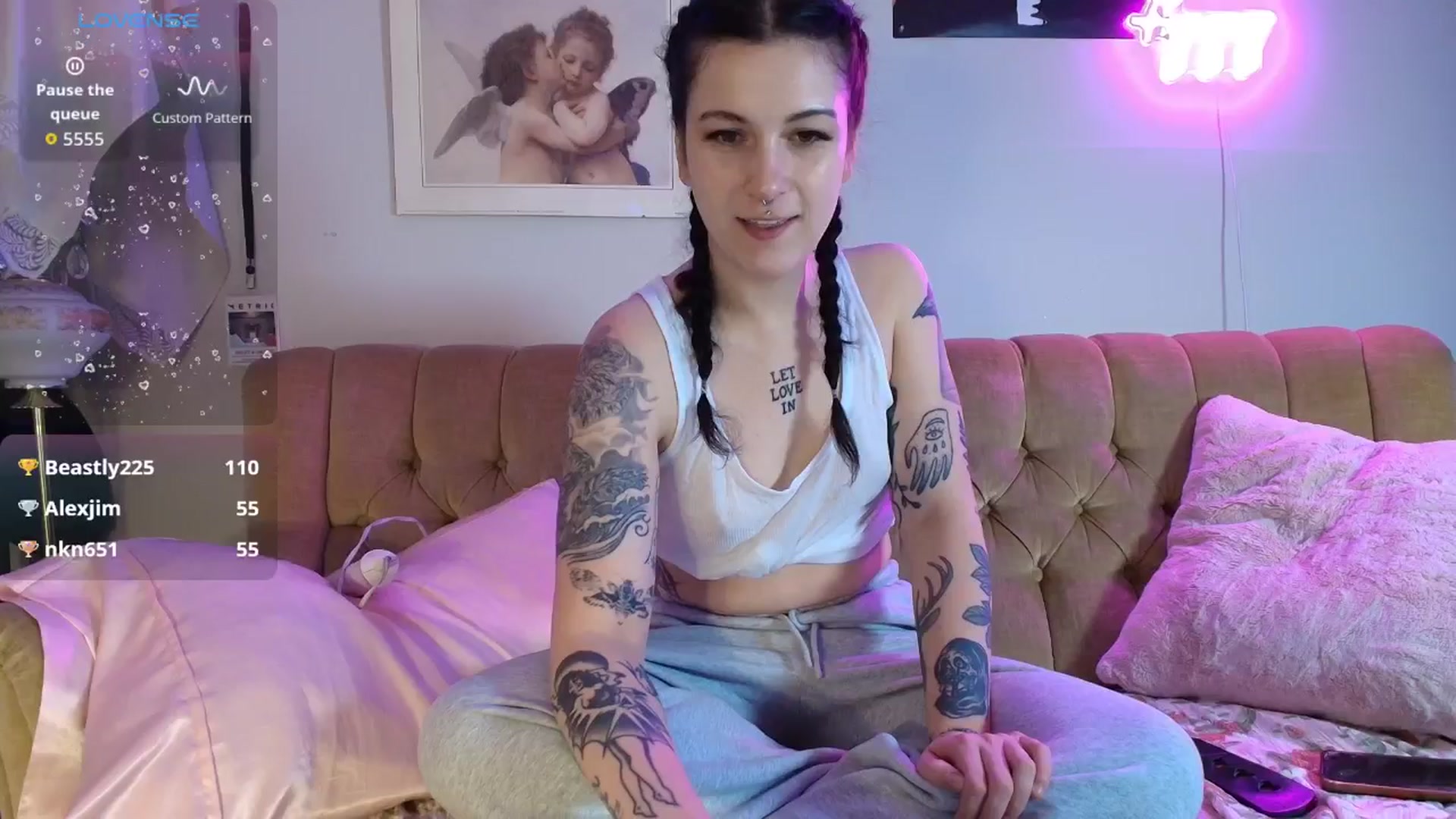 Gallery image thumbnail from JaydeGreen's myfreecams stream on, 01/21/2026, 24:13 image 11 of 20