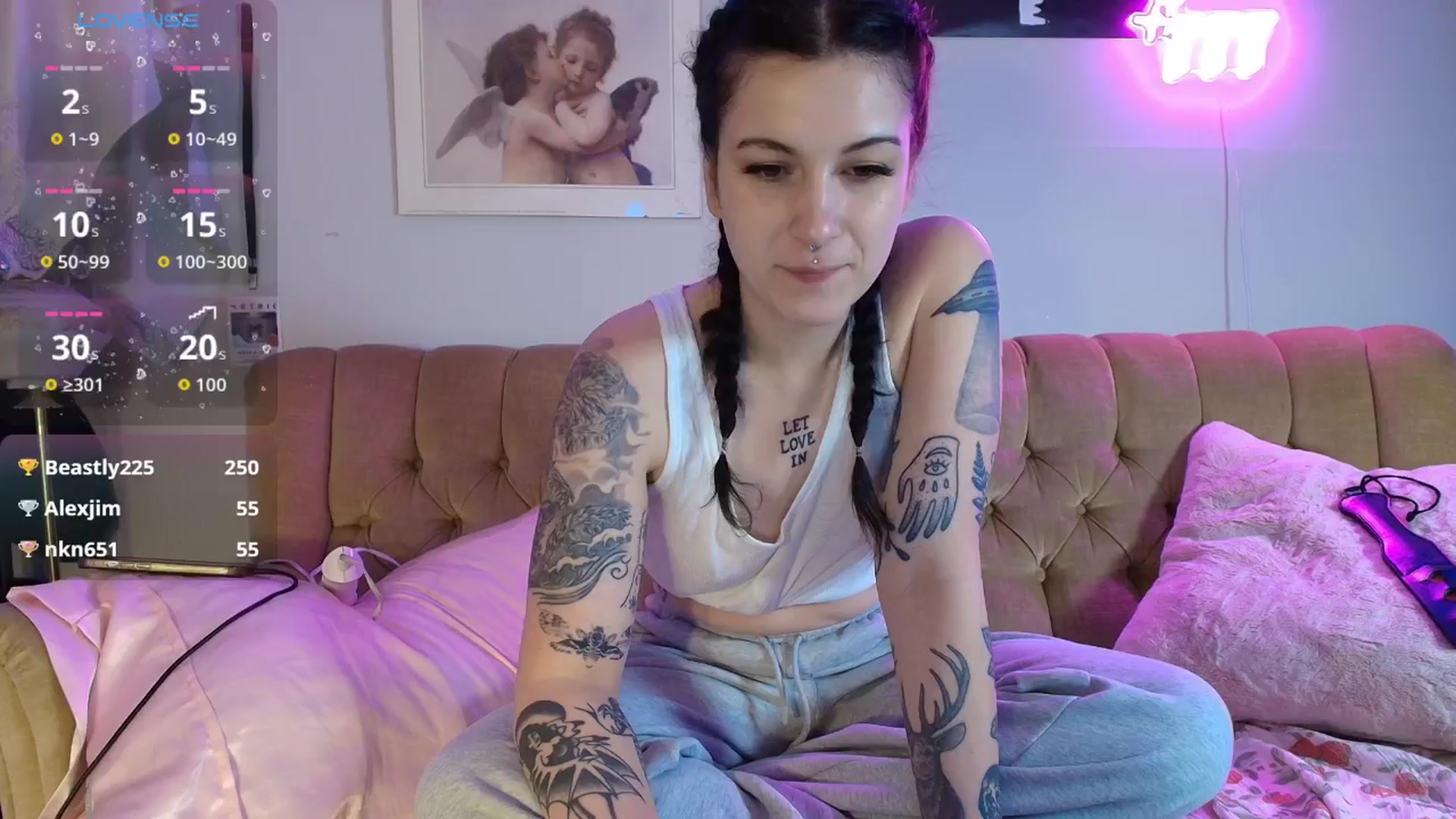 Gallery image thumbnail from JaydeGreen's myfreecams stream on, 01/21/2026, 24:39 image 4 of 20