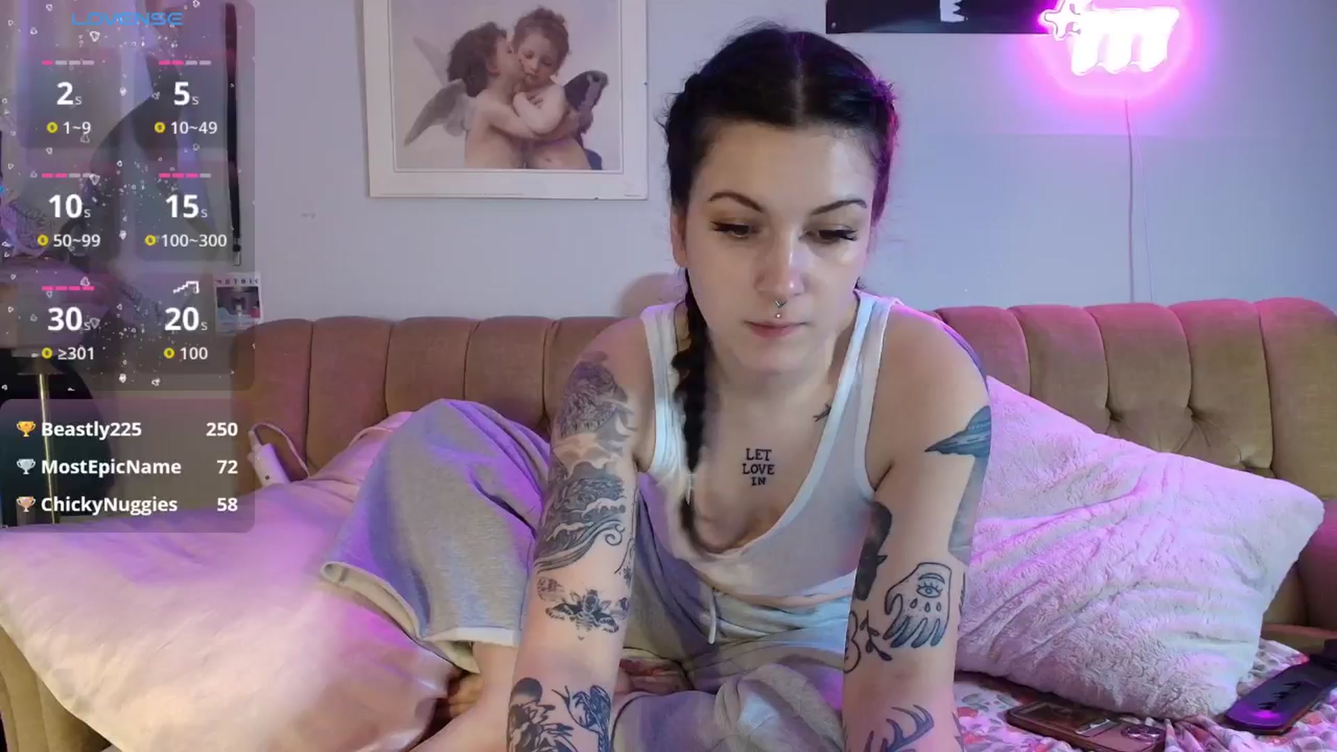 Gallery image thumbnail from JaydeGreen's myfreecams stream on, 01/21/2026, 02:29 image 14 of 20
