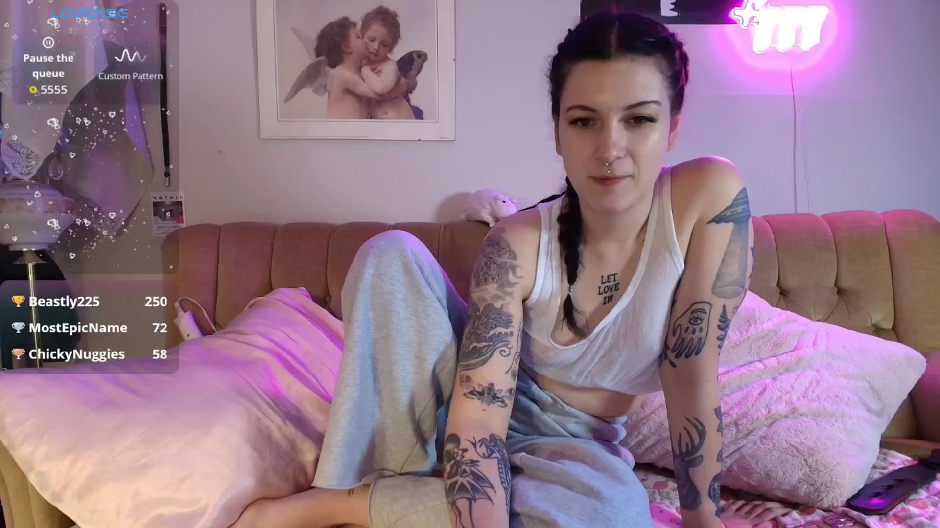 Gallery image thumbnail from JaydeGreen's myfreecams stream on, 01/21/2026, 02:29 image 4 of 20