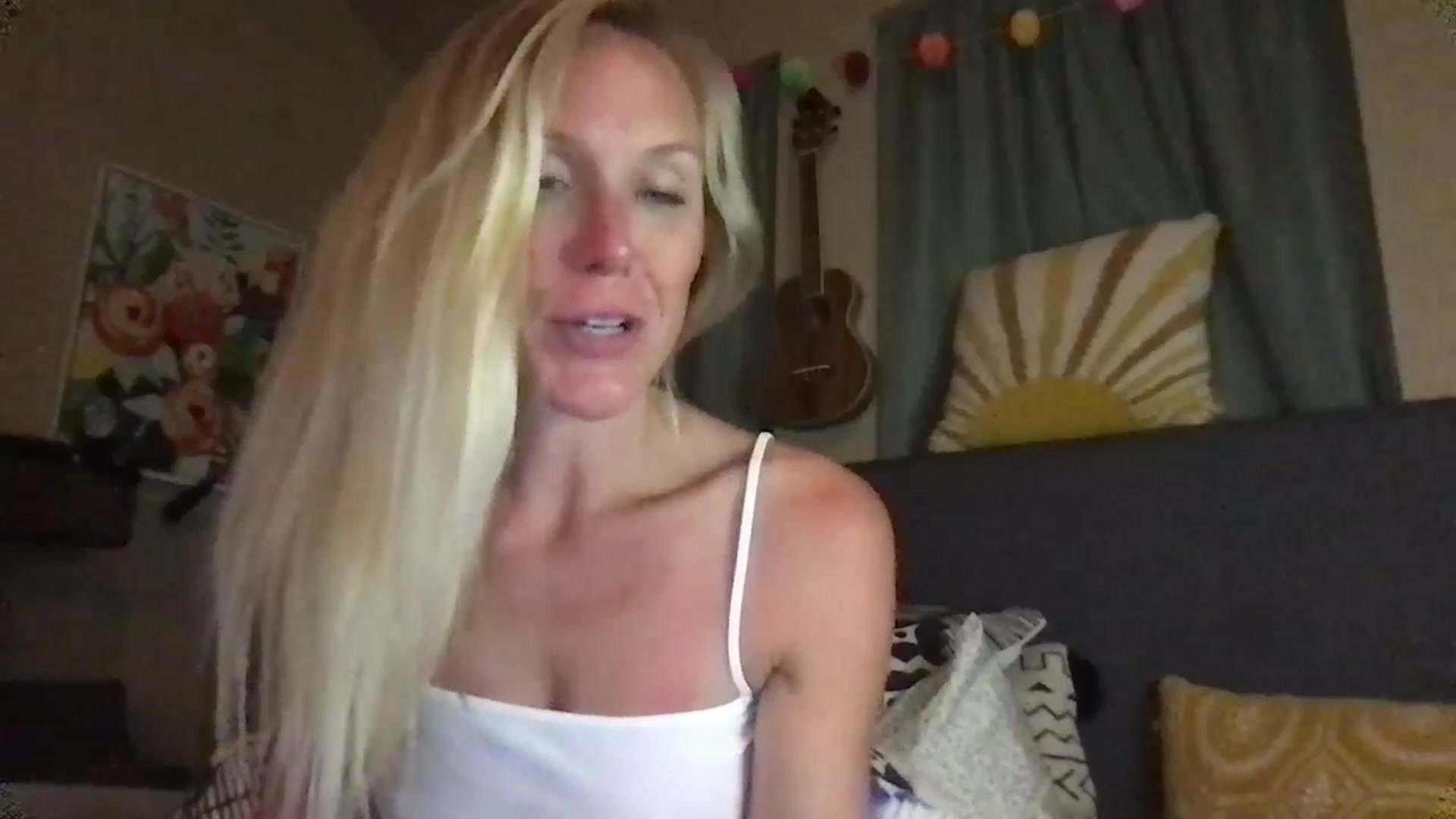 Gallery image thumbnail from JaydinWilson's myfreecams stream on, 06/24/2024, 09:38 image 11 of 20