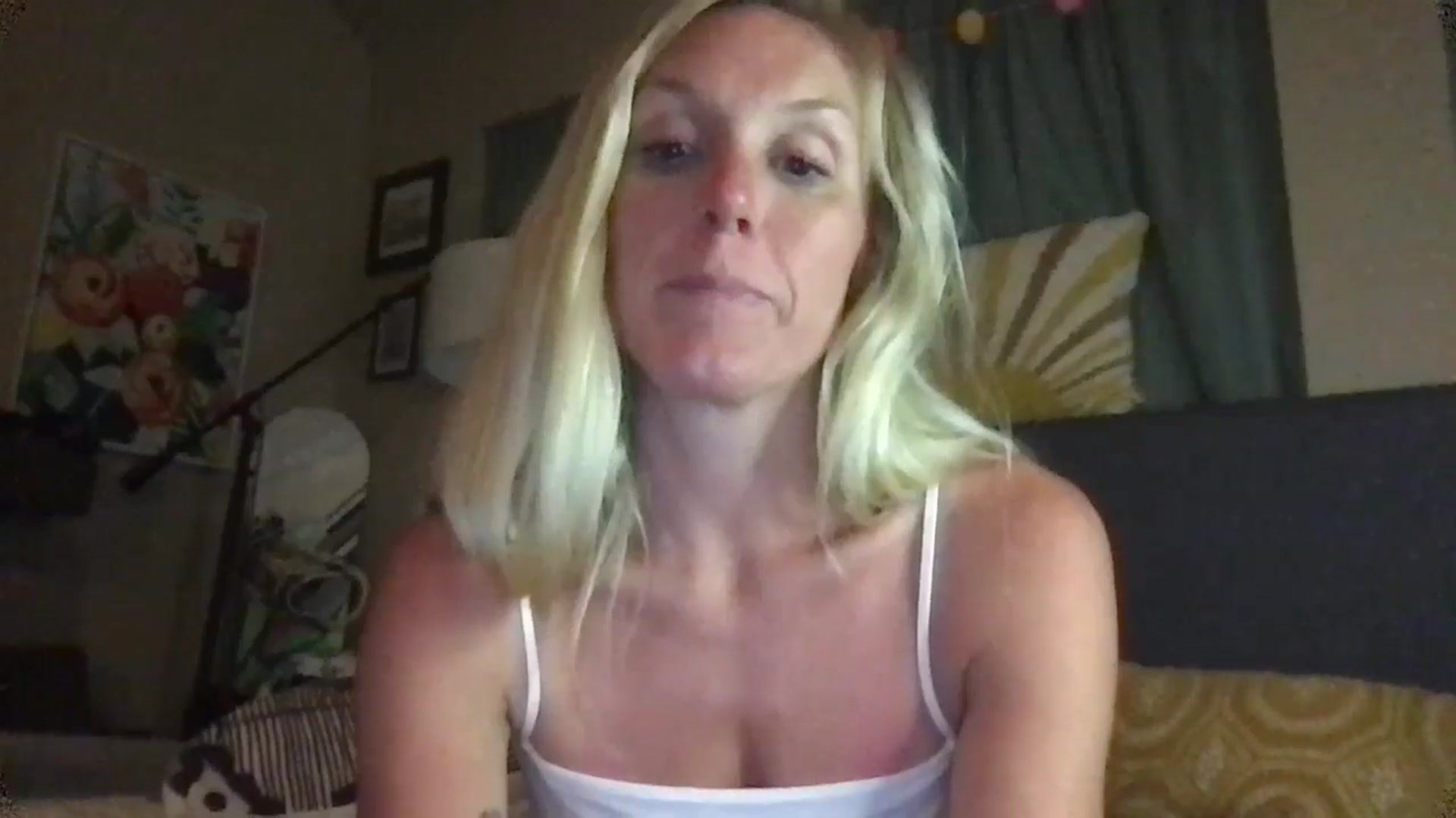 Gallery image thumbnail from JaydinWilson's myfreecams stream on, 06/24/2024, 09:38 image 19 of 20