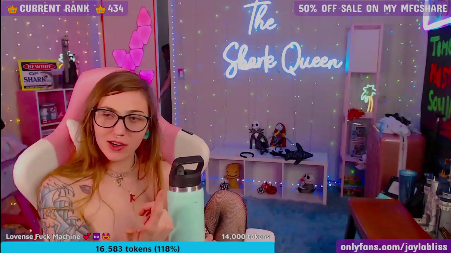 Gallery image thumbnail from JaylaBliss's myfreecams stream on, 11/15/2022, 08:17 image 17 of 20