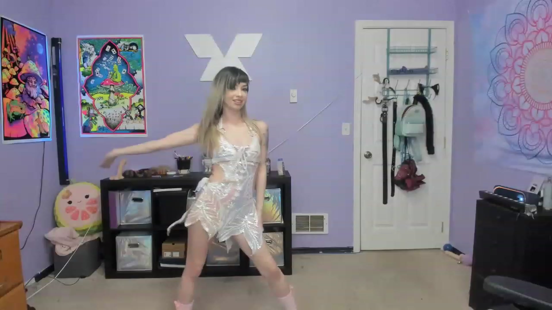 Gallery image thumbnail from JaylaBliss's myfreecams stream on, 12/06/2022, 09:47 image 20 of 20