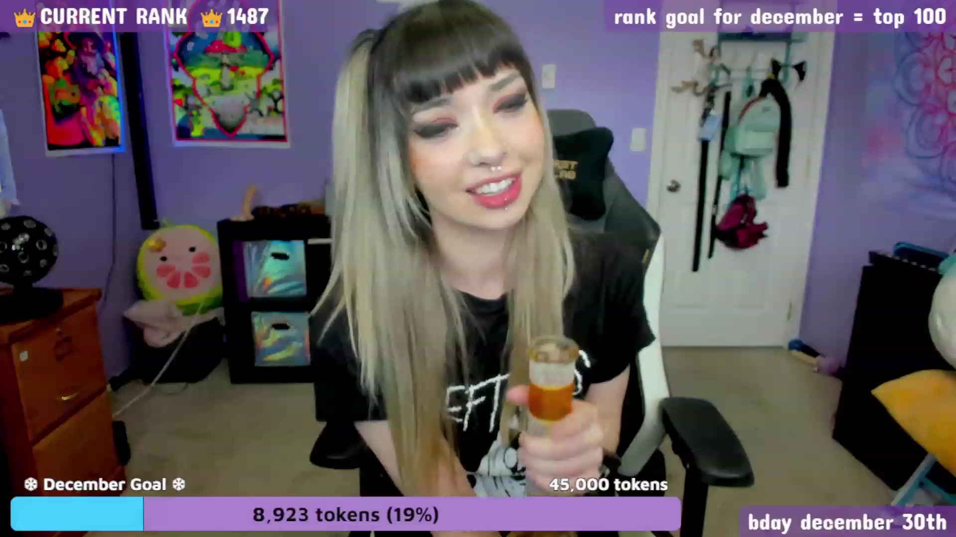 Gallery image thumbnail from JaylaBliss's myfreecams stream on, 12/08/2022, 19:54 image 8 of 20