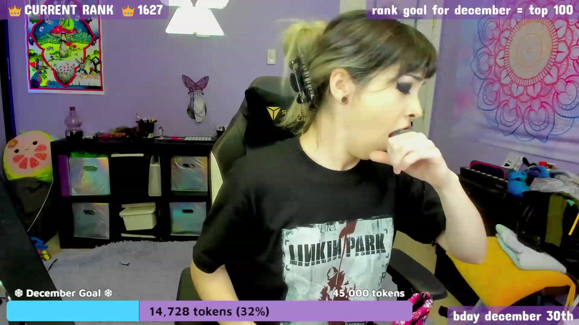 Gallery image thumbnail from JaylaBliss's myfreecams stream on, 12/19/2022, 12:07 image 18 of 20