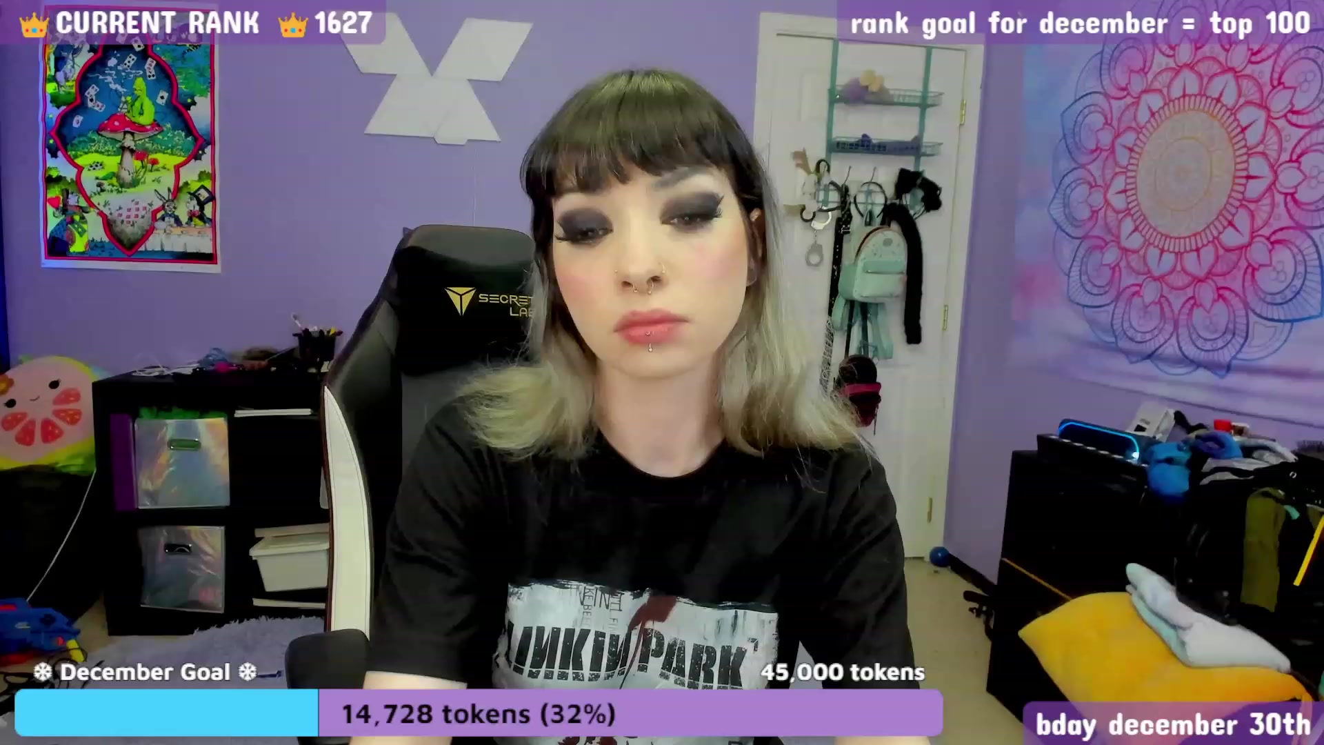 Gallery image thumbnail from JaylaBliss's myfreecams stream on, 12/19/2022, 13:13 image 13 of 20