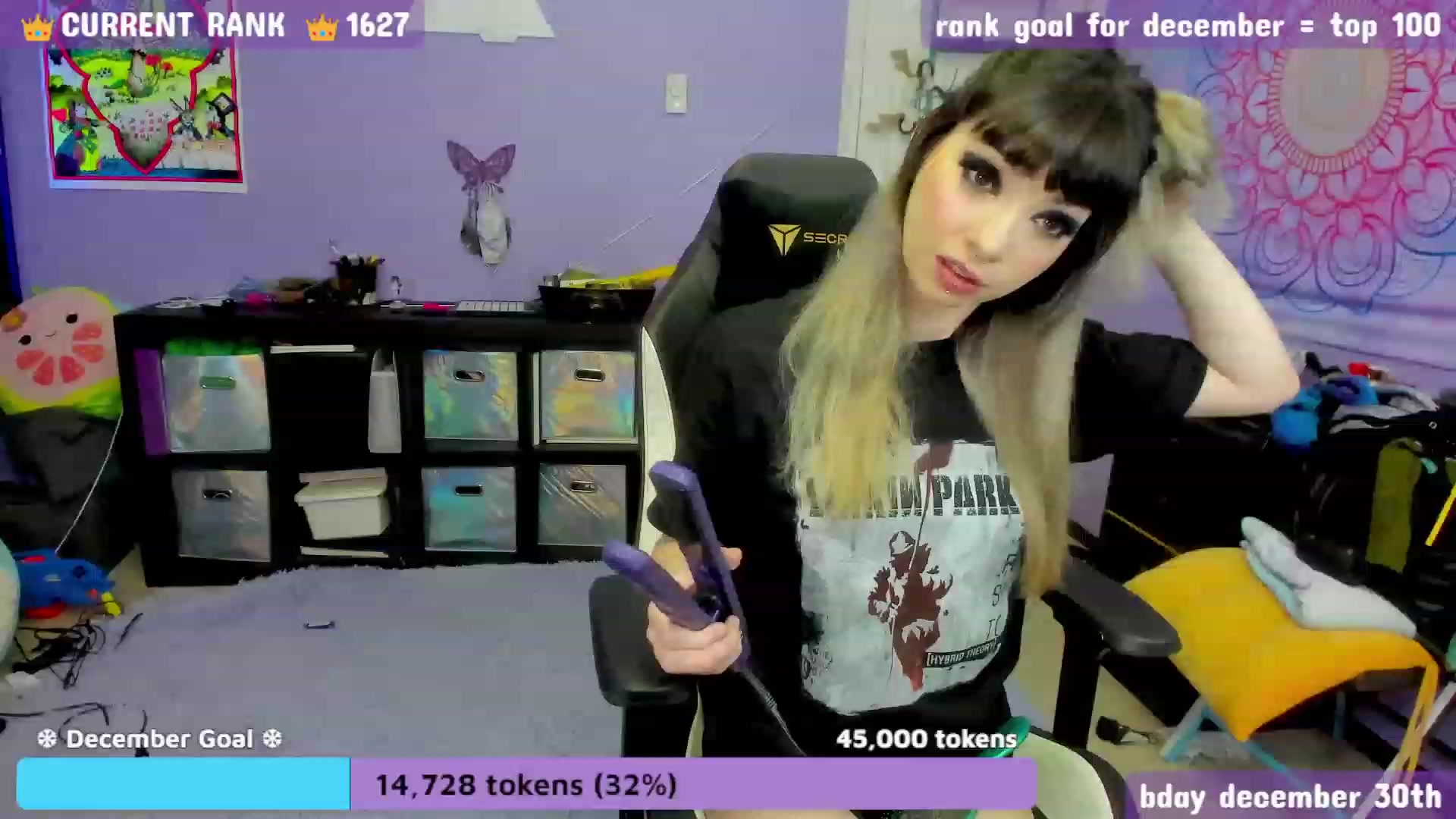 Gallery image thumbnail from JaylaBliss's myfreecams stream on, 12/19/2022, 13:13 image 14 of 20