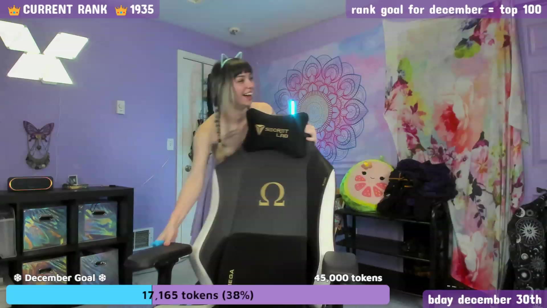 Gallery image thumbnail from JaylaBliss's myfreecams stream on, 12/28/2022, 24:00 image 1 of 20