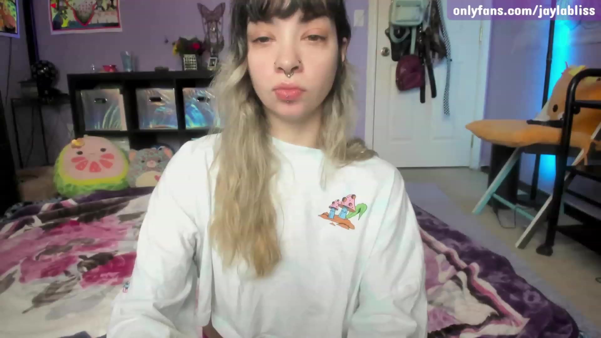 Gallery image thumbnail from JaylaBliss's myfreecams stream on, 01/26/2023, 18:40 image 8 of 20