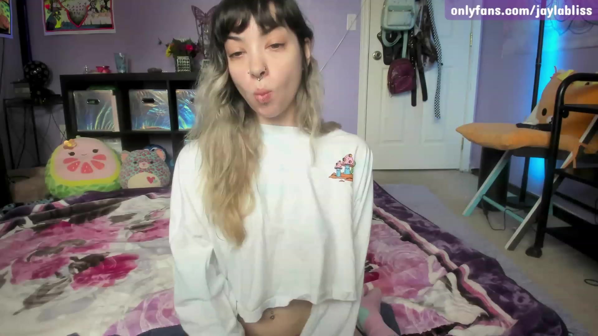 Gallery image thumbnail from JaylaBliss's myfreecams stream on, 01/26/2023, 18:40 image 15 of 20