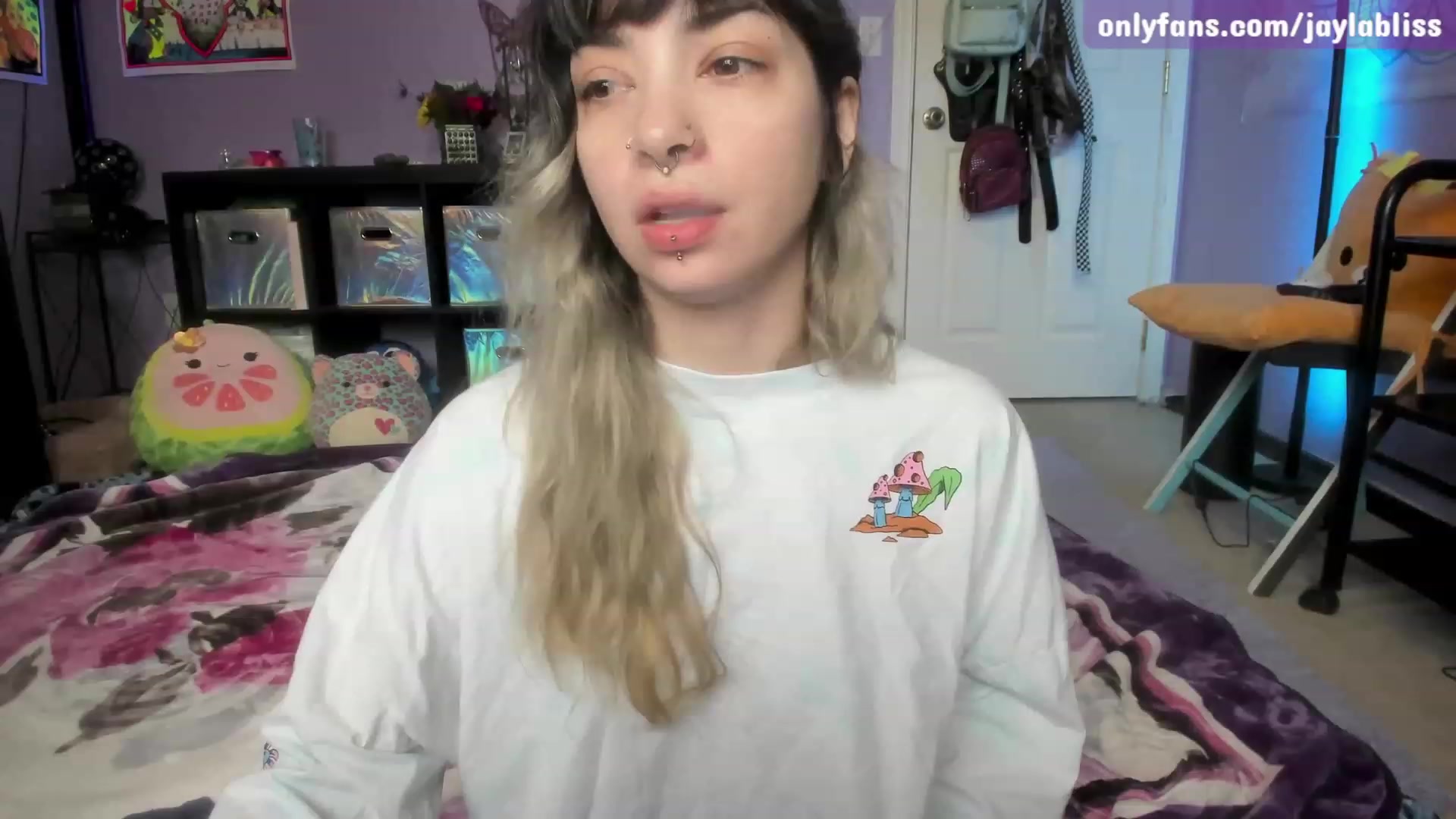 Gallery image thumbnail from JaylaBliss's myfreecams stream on, 01/26/2023, 18:40 image 6 of 20