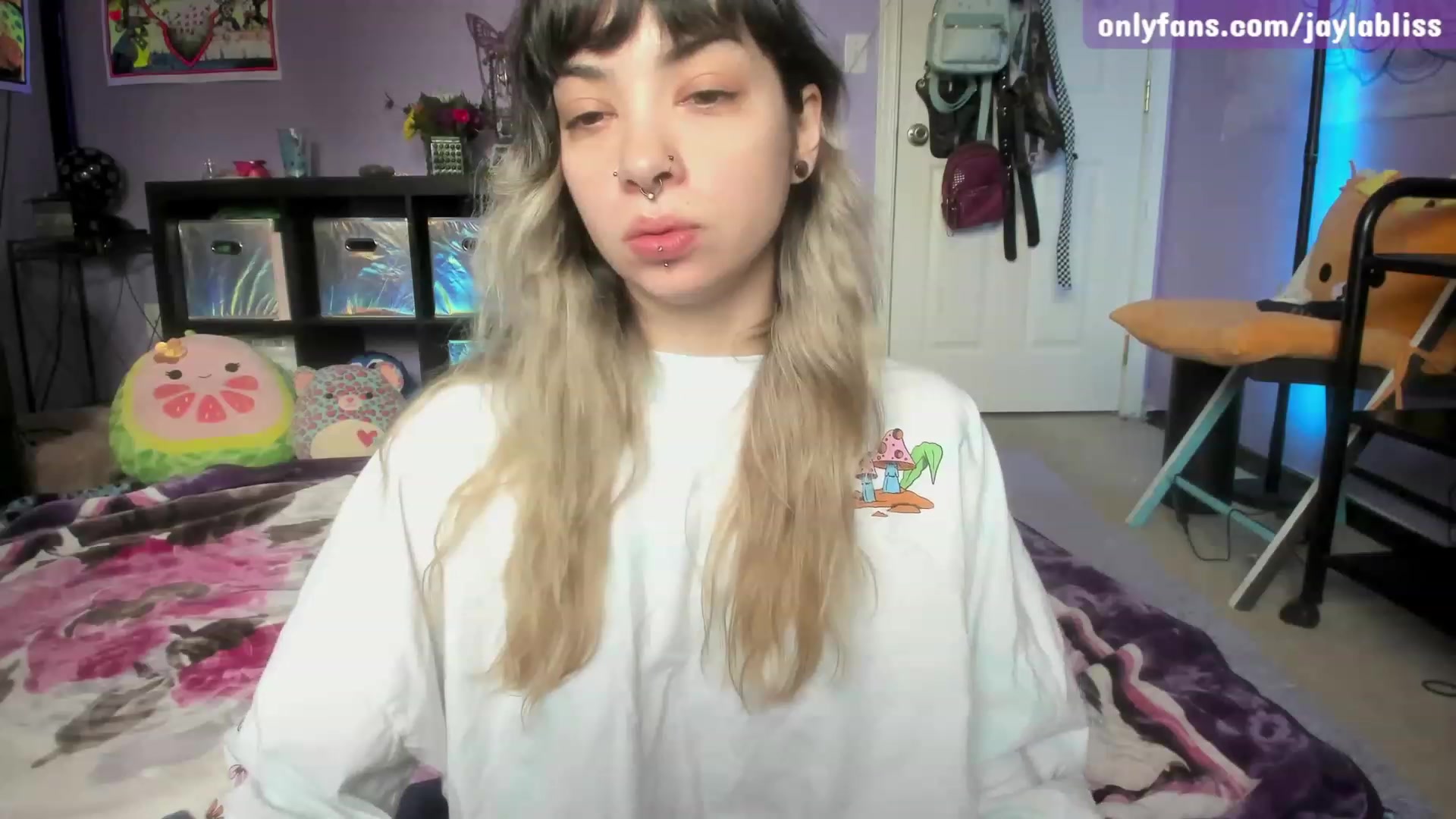 Gallery image thumbnail from JaylaBliss's myfreecams stream on, 01/26/2023, 18:40 image 18 of 20