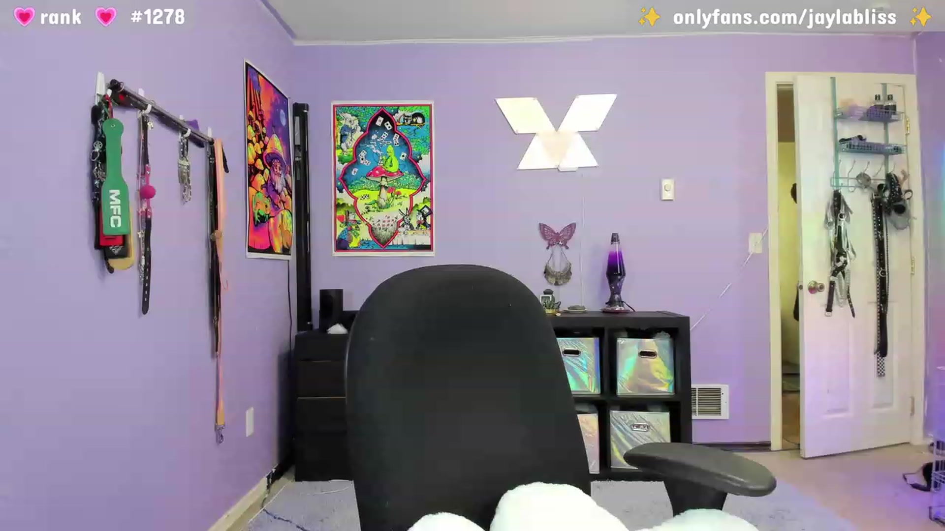 Gallery image thumbnail from JaylaBliss's myfreecams stream on, 03/15/2023, 07:26 image 10 of 20