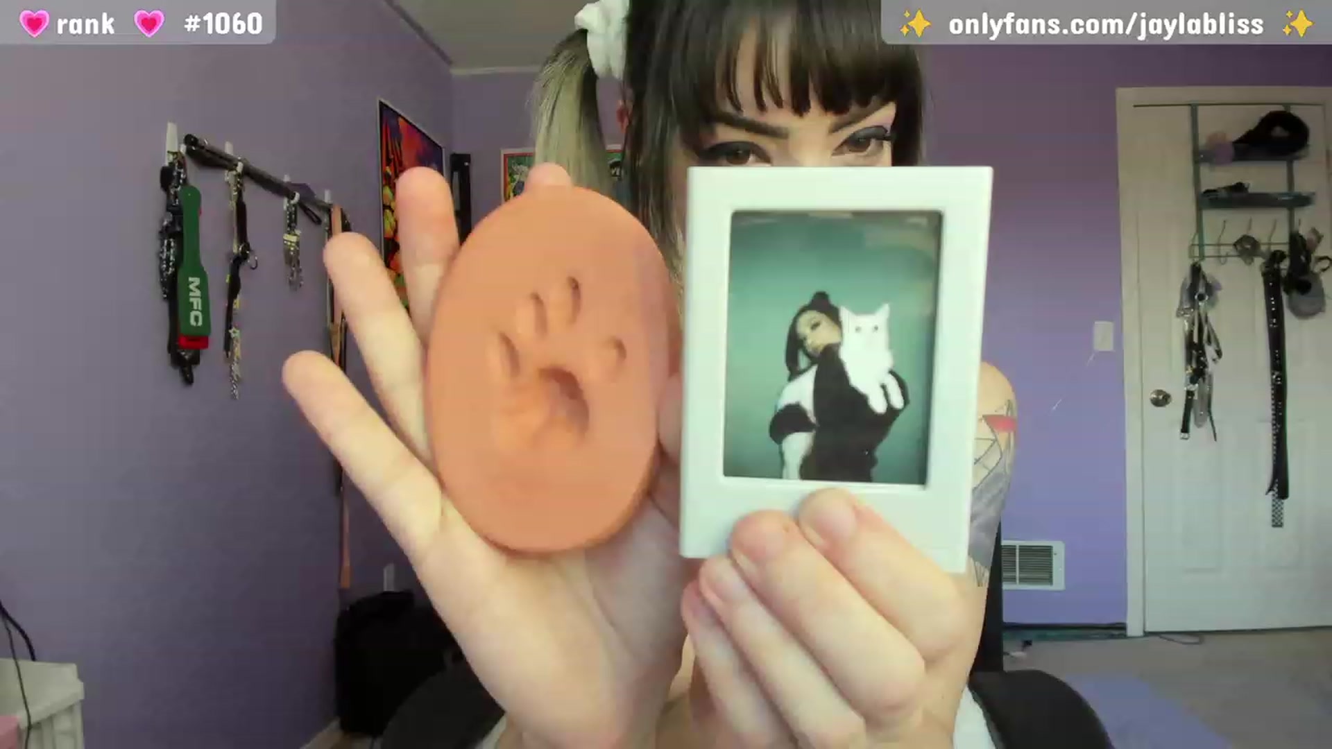 Gallery image thumbnail from JaylaBliss's myfreecams stream on, 03/19/2023, 24:48 image 7 of 20