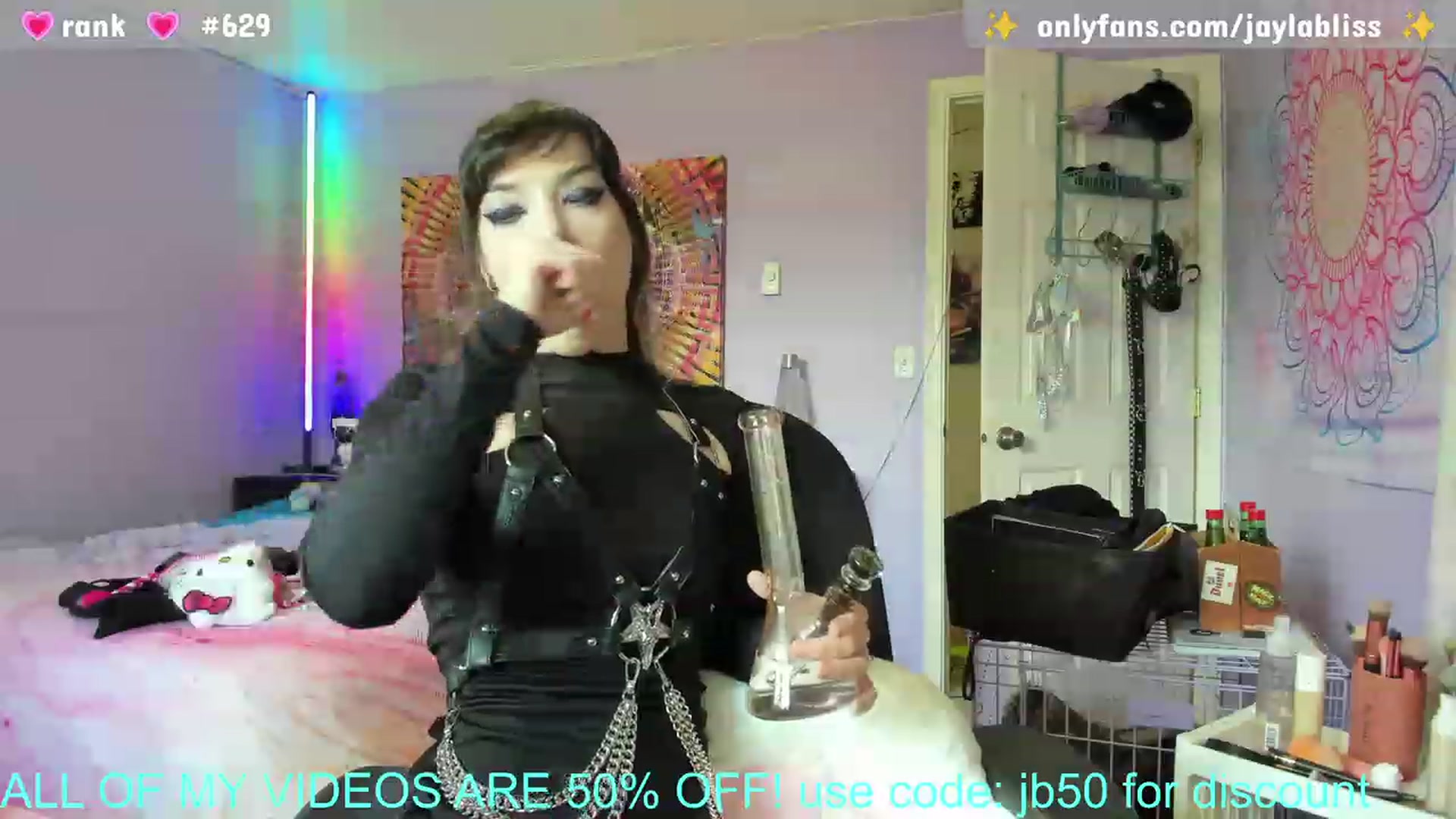 Gallery image thumbnail from JaylaBliss's myfreecams stream on, 04/04/2023, 02:23 image 8 of 20