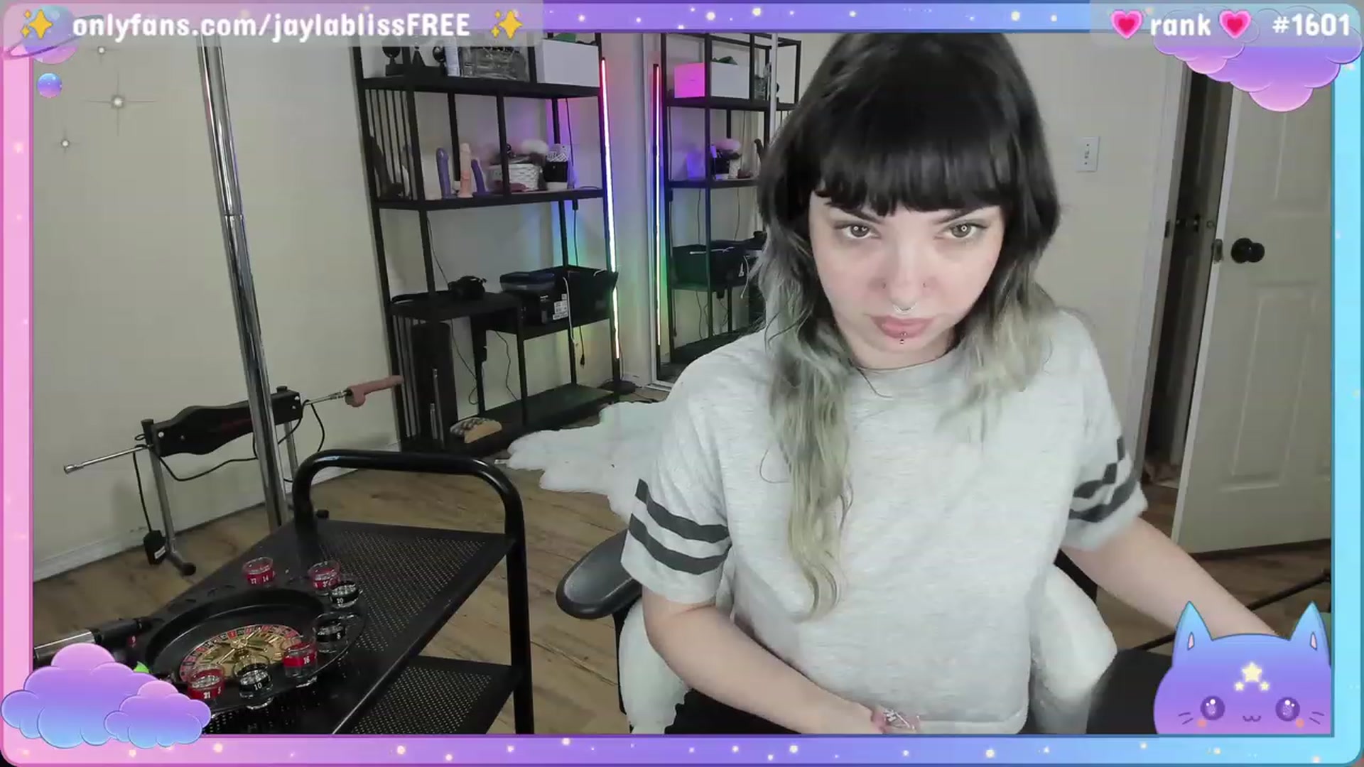 Gallery image thumbnail from JaylaBliss's myfreecams stream on, 06/25/2023, 02:46 image 17 of 20