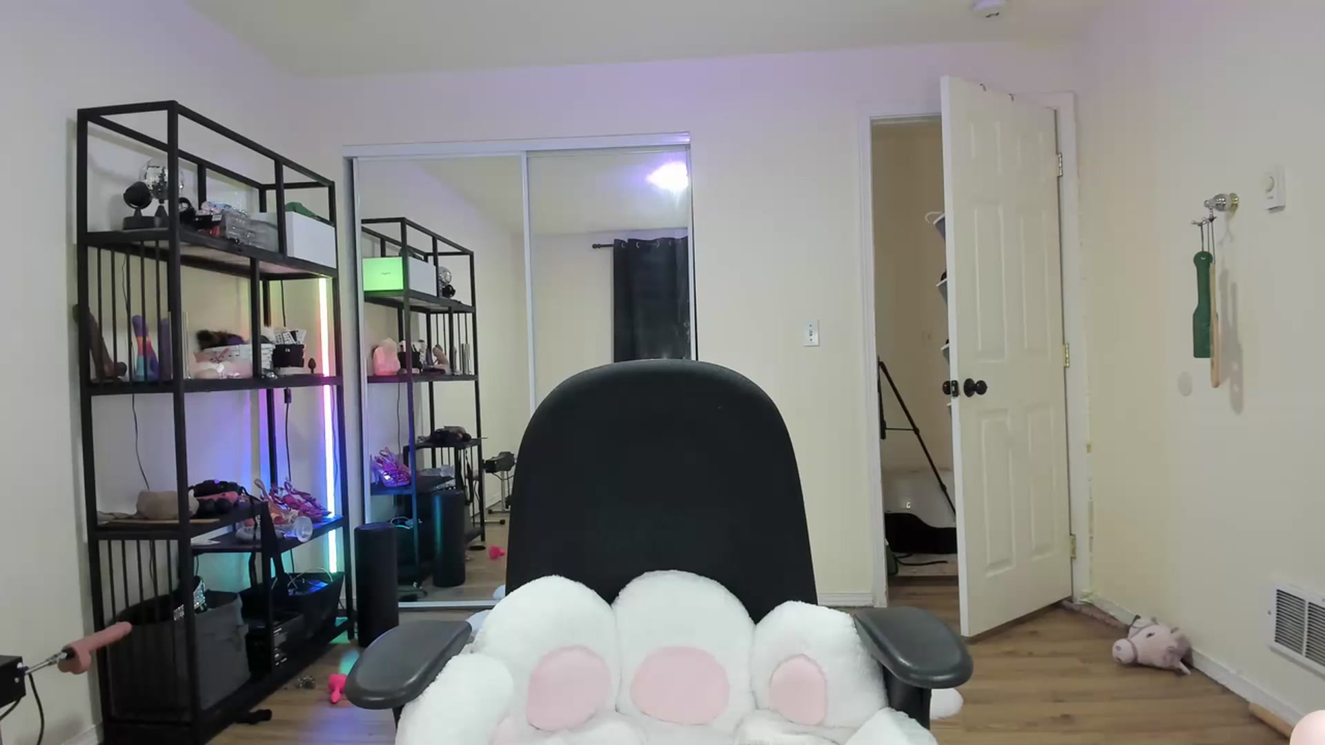Gallery image thumbnail from JaylaBliss's myfreecams stream on, 07/16/2023, 04:02 image 19 of 20