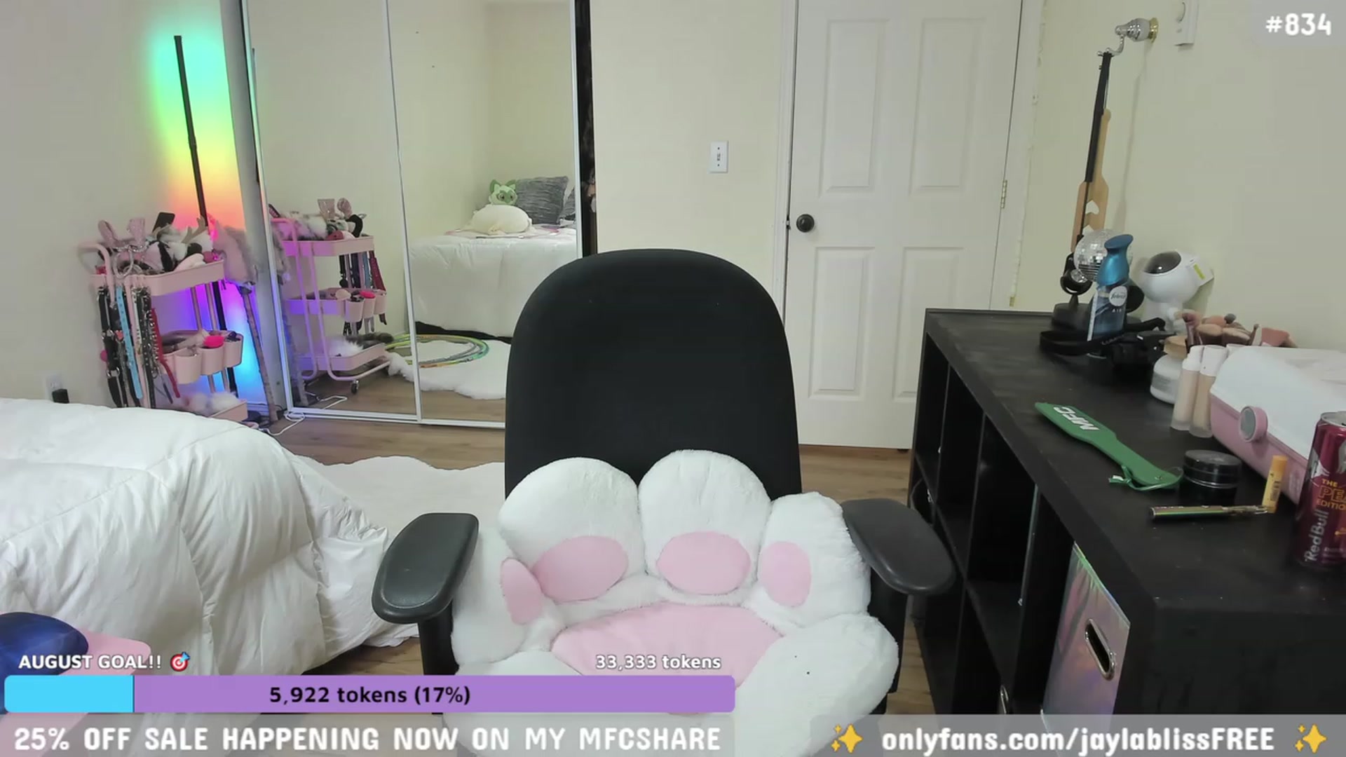 Gallery image thumbnail from JaylaBliss's myfreecams stream on, 08/06/2023, 01:19 image 5 of 20