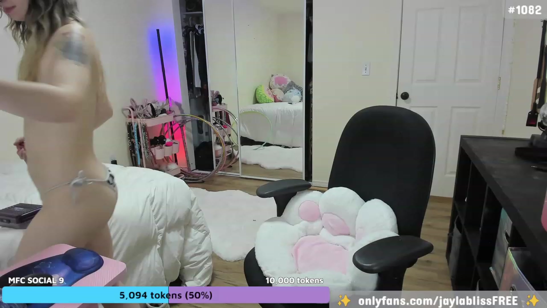 Gallery image thumbnail from JaylaBliss's myfreecams stream on, 08/14/2023, 04:32 image 12 of 20