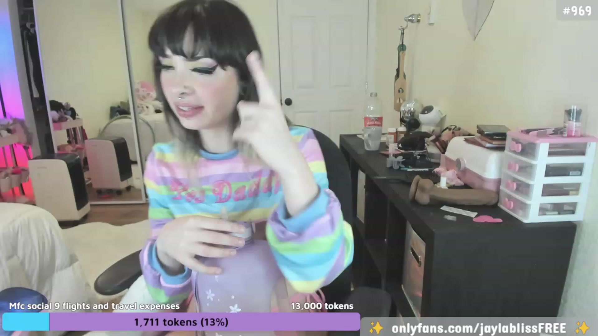 Gallery image thumbnail from JaylaBliss's myfreecams stream on, 08/17/2023, 13:16 image 5 of 20