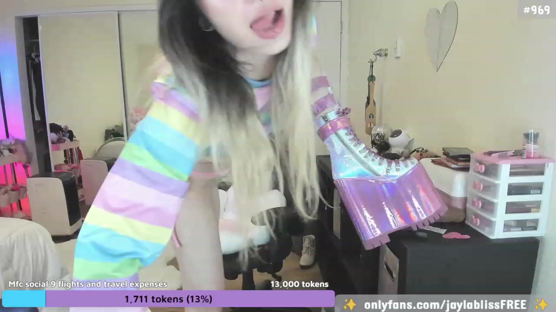 Gallery image thumbnail from JaylaBliss's myfreecams stream on, 08/17/2023, 13:16 image 4 of 20