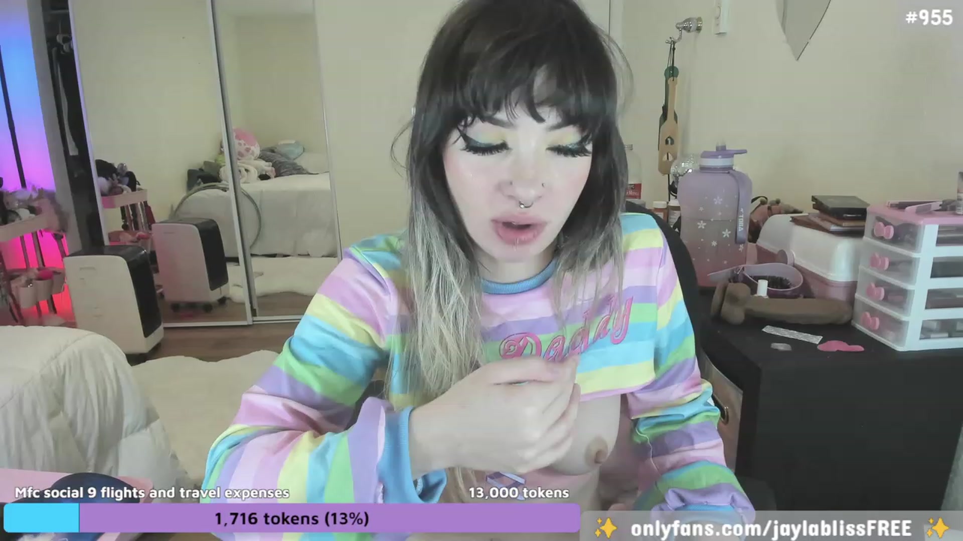 Gallery image thumbnail from JaylaBliss's myfreecams stream on, 08/17/2023, 13:16 image 13 of 20