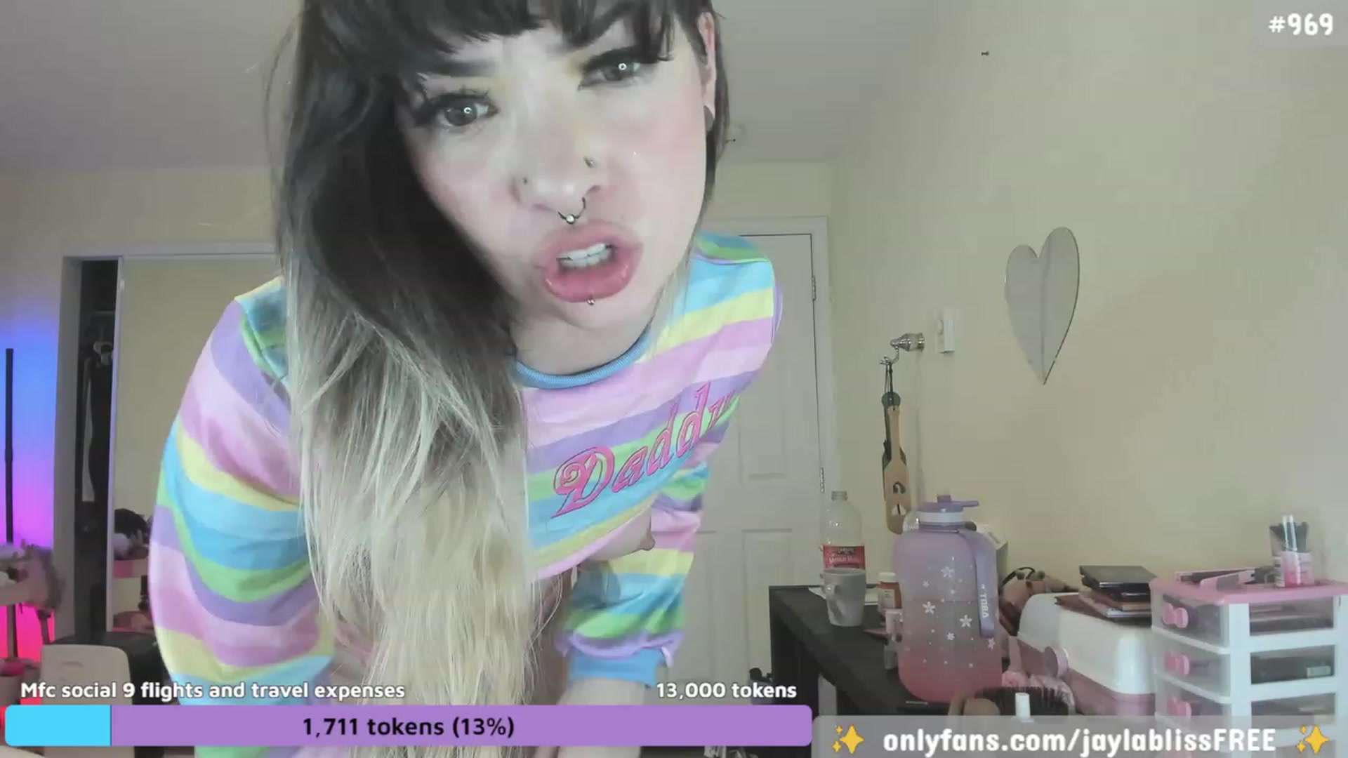 Gallery image thumbnail from JaylaBliss's myfreecams stream on, 08/17/2023, 13:16 image 6 of 20