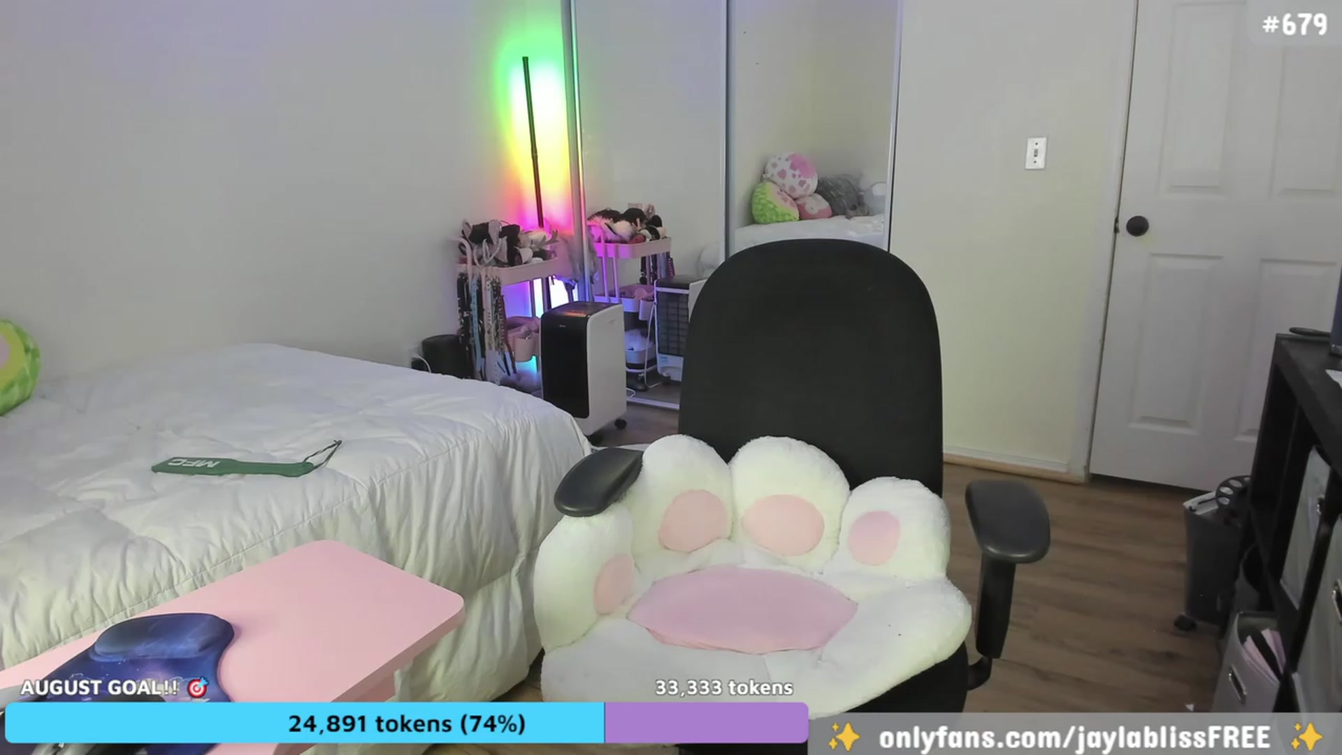 Gallery image thumbnail from JaylaBliss's myfreecams stream on, 08/21/2023, 09:46 image 6 of 20