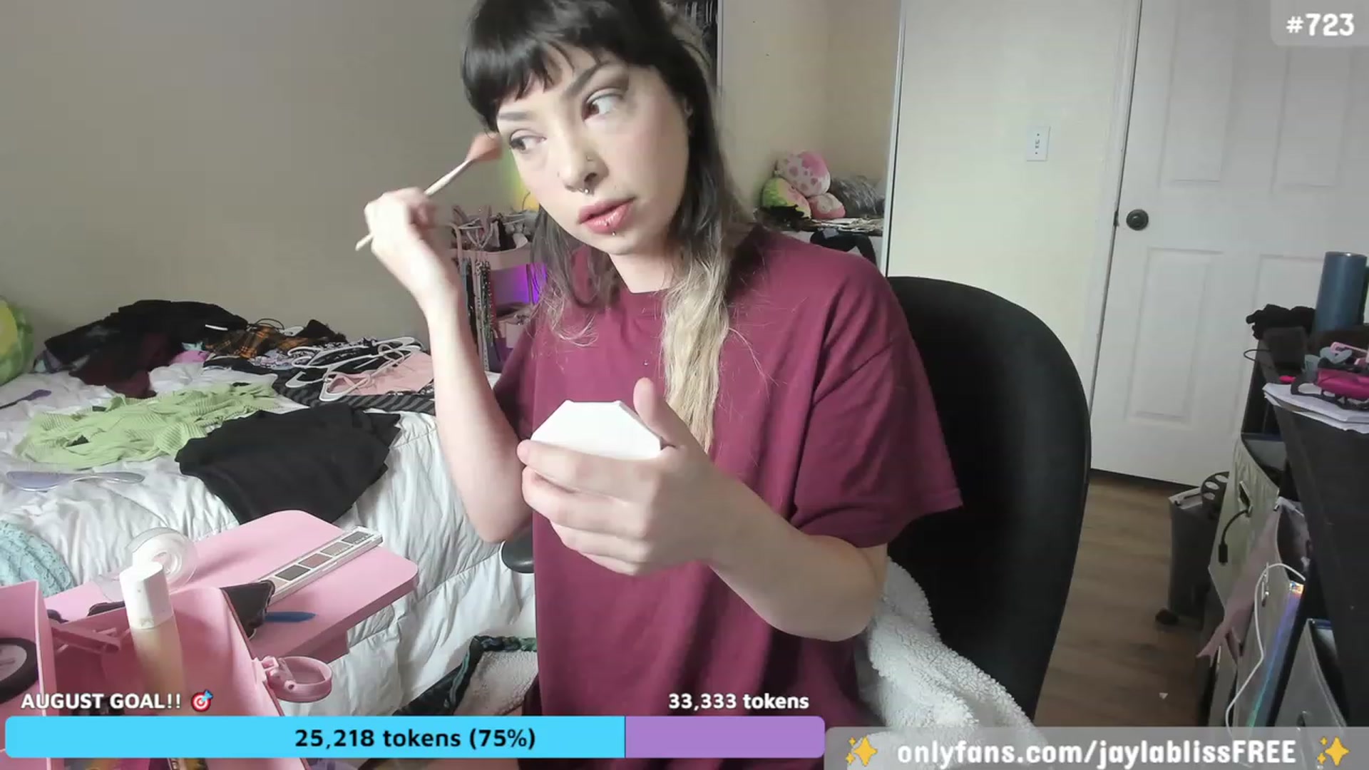Gallery image thumbnail from JaylaBliss's myfreecams stream on, 08/22/2023, 18:46 image 8 of 20