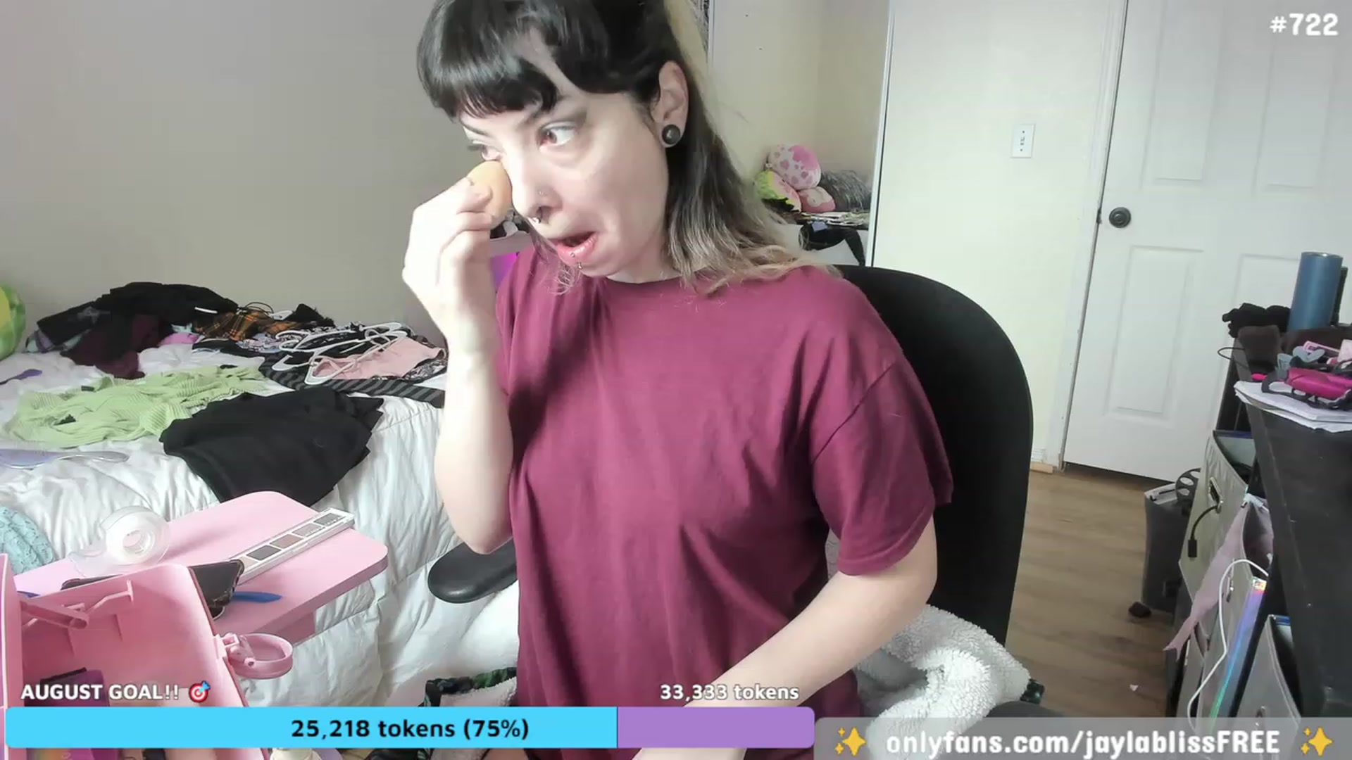 Gallery image thumbnail from JaylaBliss's myfreecams stream on, 08/22/2023, 18:46 image 4 of 20