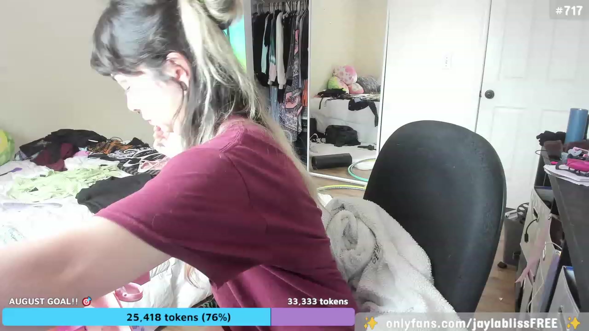 Gallery image thumbnail from JaylaBliss's myfreecams stream on, 08/22/2023, 18:46 image 12 of 20