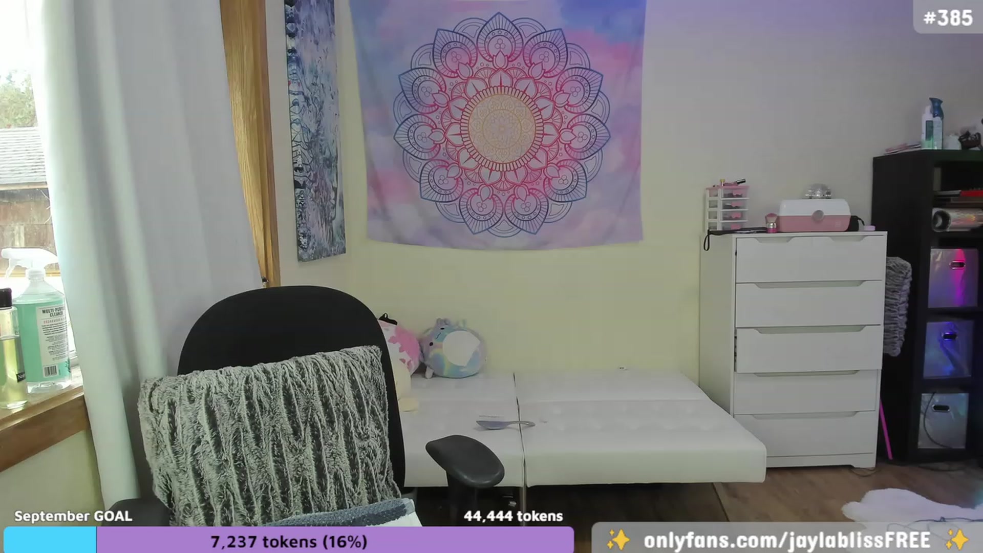 Gallery image thumbnail from JaylaBliss's myfreecams stream on, 09/18/2023, 15:09 image 1 of 20