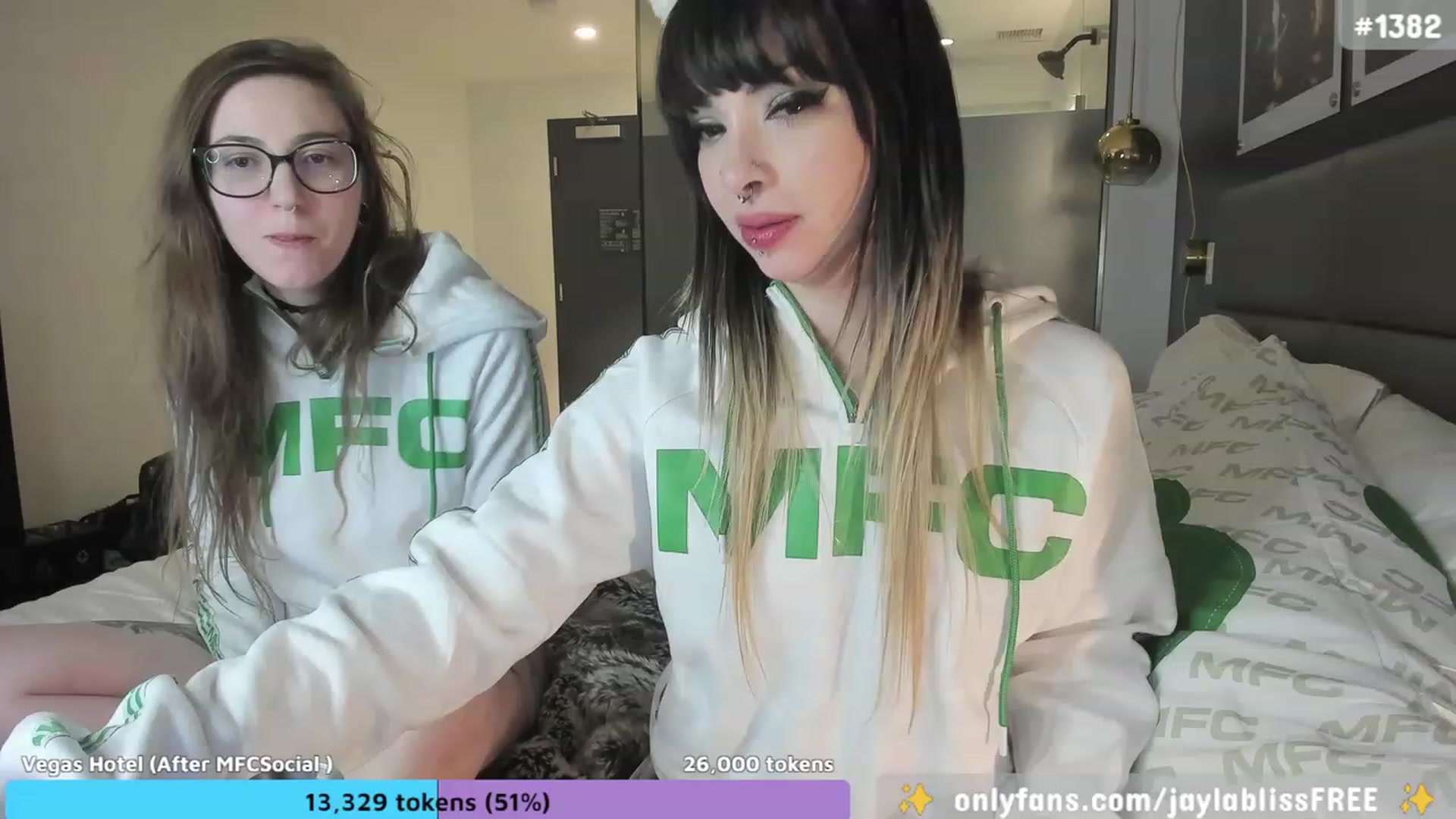 Gallery image thumbnail from JaylaBliss's myfreecams stream on, 10/10/2023, 09:00 image 10 of 20