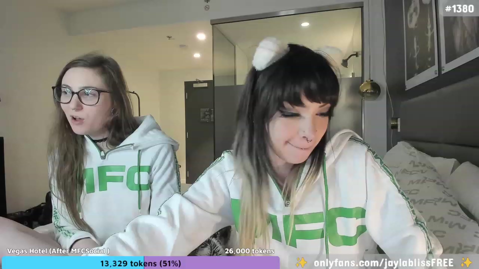 Gallery image thumbnail from JaylaBliss's myfreecams stream on, 10/10/2023, 09:00 image 2 of 20