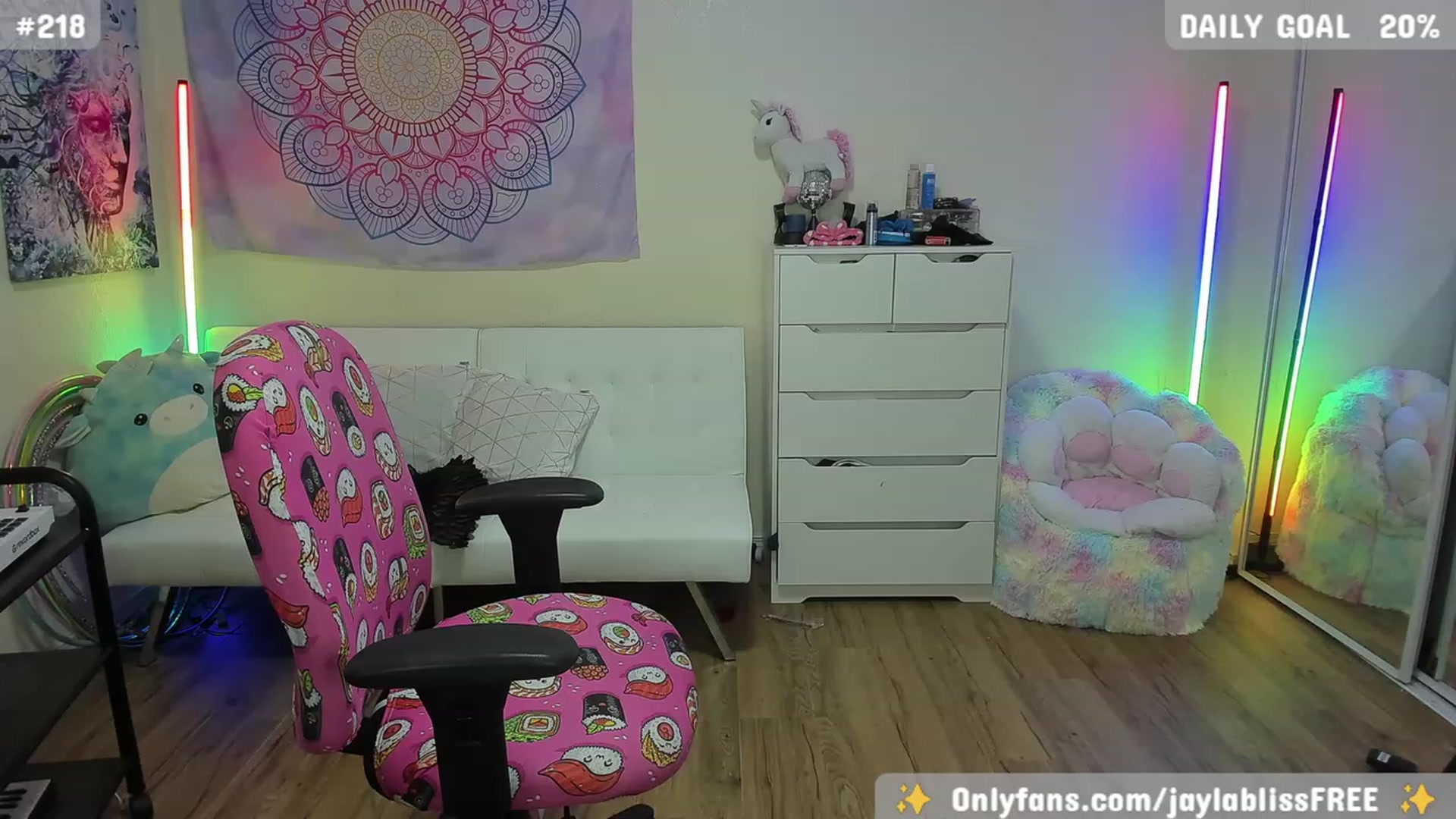 Gallery image thumbnail from JaylaBliss's myfreecams stream on, 11/01/2023, 11:21 image 8 of 20