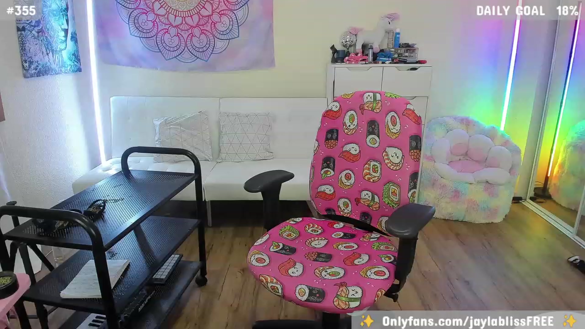 Gallery image thumbnail from JaylaBliss's myfreecams stream on, 11/02/2023, 12:45 image 6 of 20