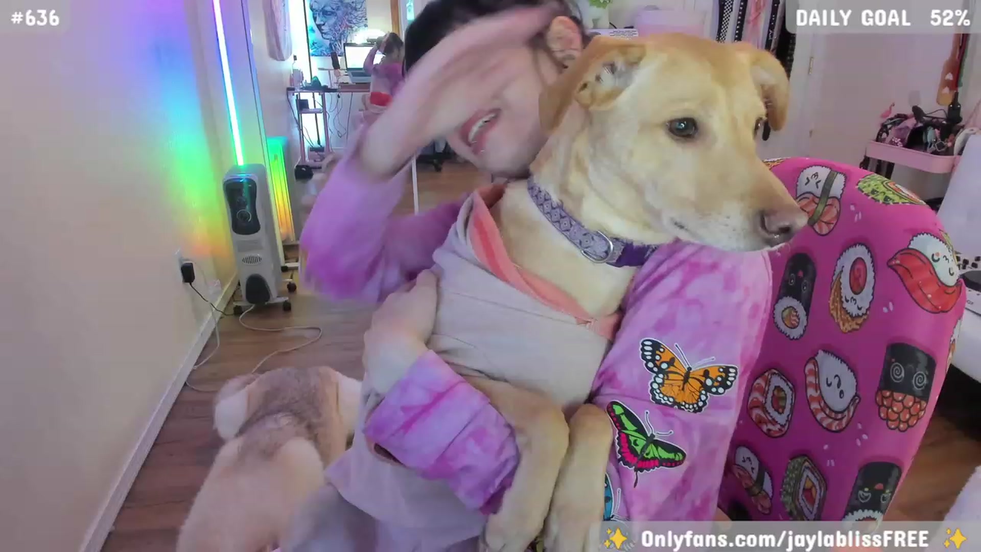 Gallery image thumbnail from JaylaBliss's myfreecams stream on, 11/25/2023, 17:21 image 14 of 20
