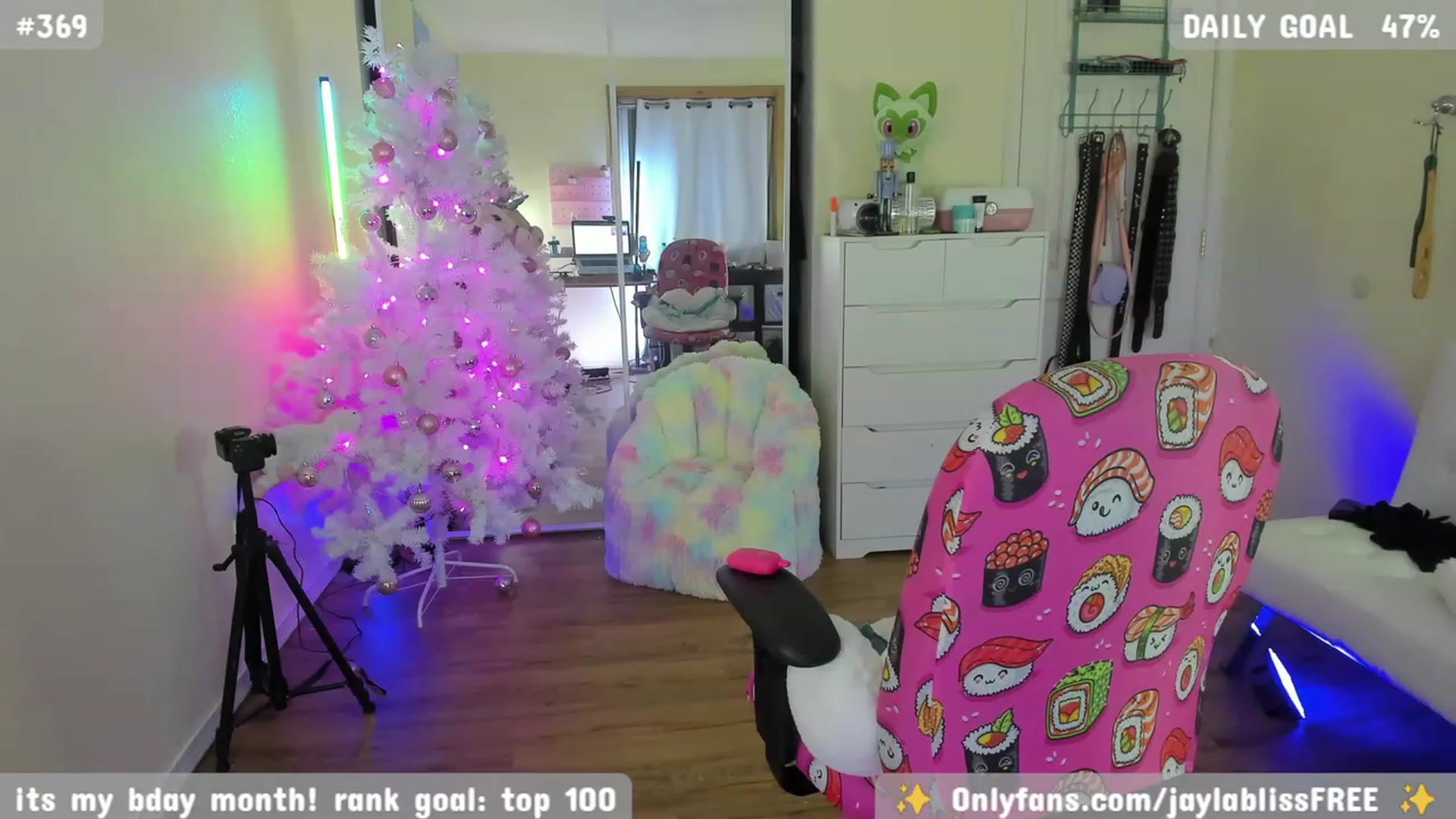 Gallery image thumbnail from JaylaBliss's myfreecams stream on, 12/03/2023, 16:26 image 16 of 20